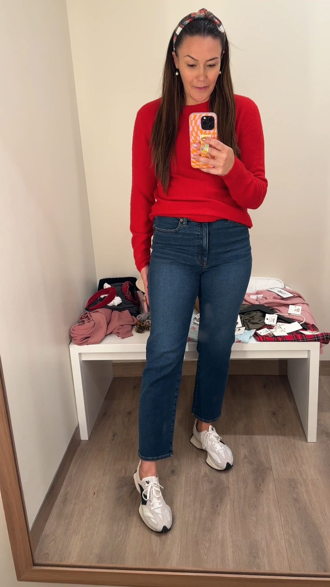 The most comfortable denim paired with a super soft red sweater + stylish headband ❤️

#LTKsalealert #LTKHoliday #LTKSeasonal