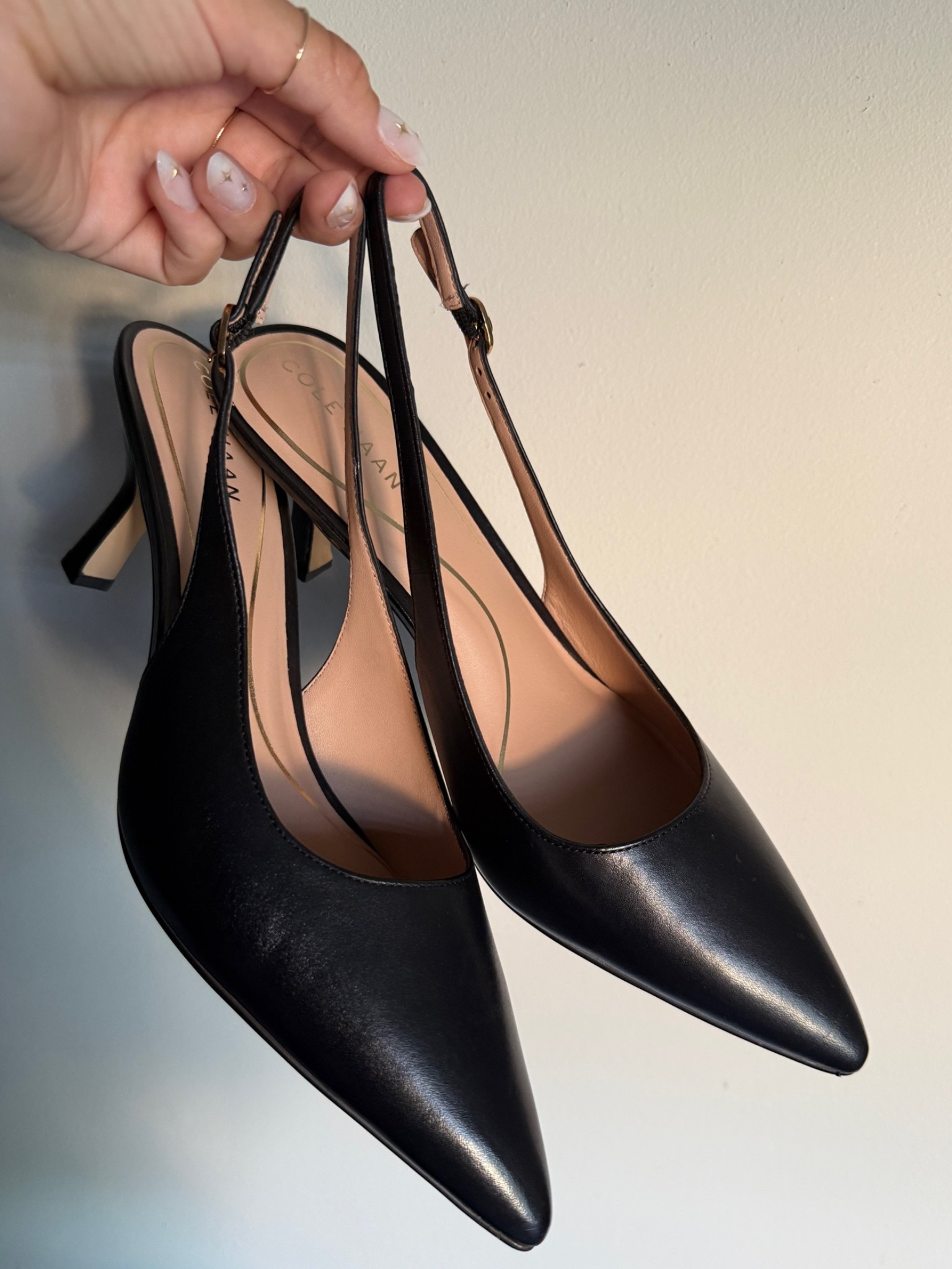 The perfect slingback heel!

I have been SEARCHING for the perfect slingback heel with short but still cute sized heels and not too long of a front. And it has been HARD. But recently went looking again and found this pair and I am so happy.

Fit is true to size!

slingback heels, kitten heels, black heels, closet staple, capsule wardrobe, perfect heels, heel shoes, black slingback heels