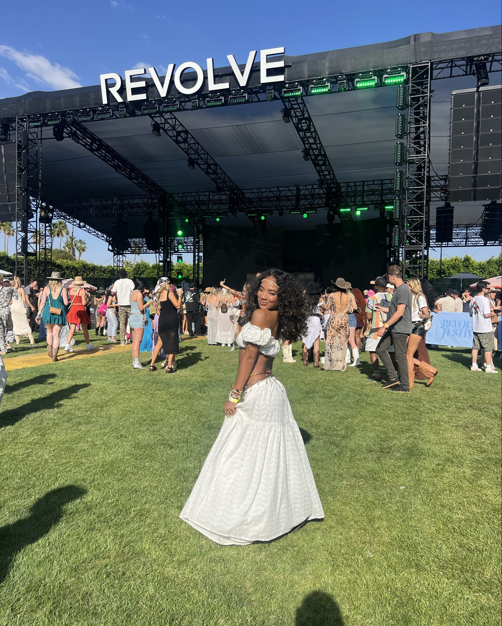 Xxs | 5’1 | @loversandfriends @revolve 

#LTKFestival #LTKparties #LTKU