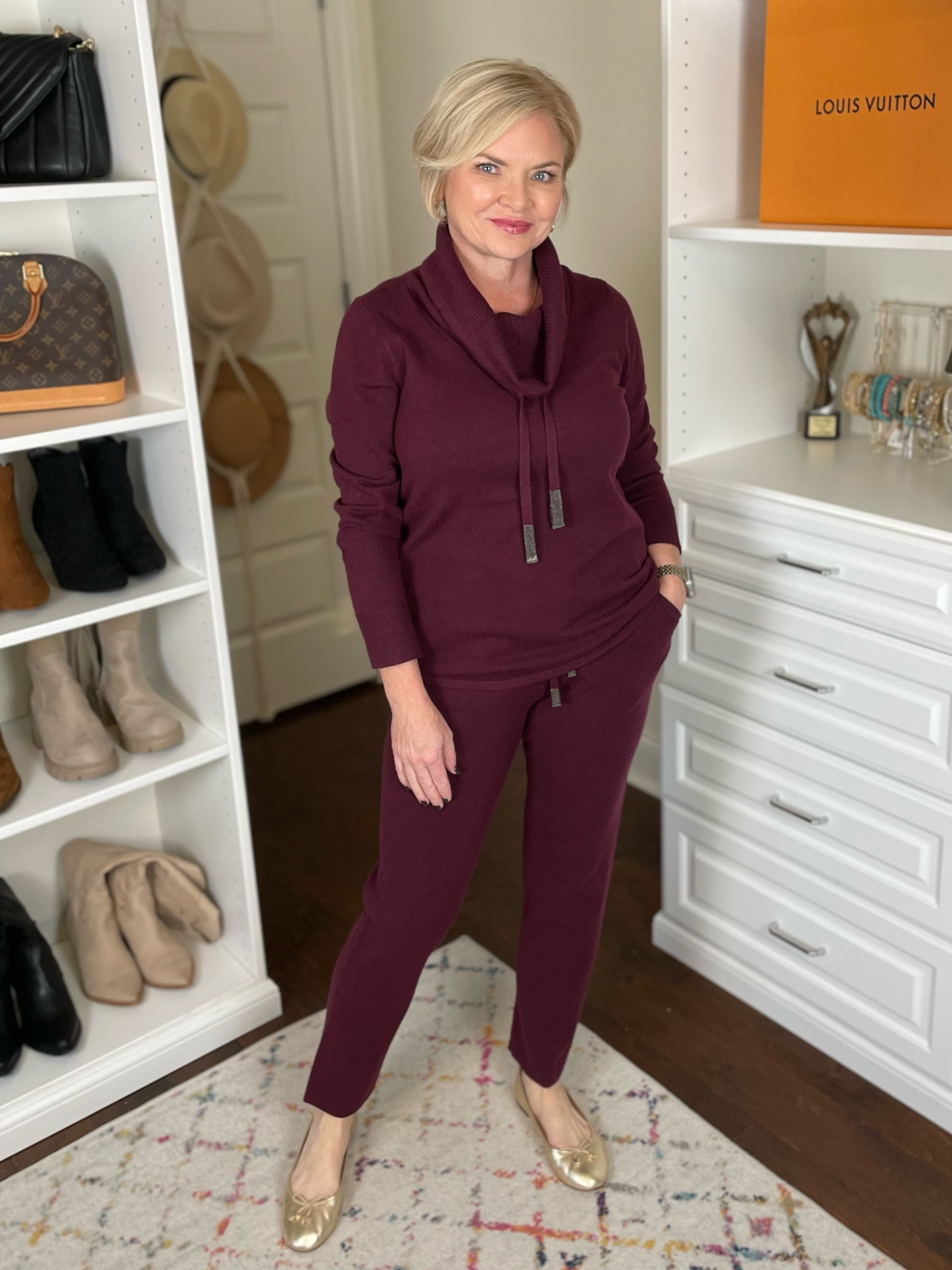 Wearing 0/Small in both pieces. 
Cashmere
Sweater
Joggers
Holiday outfit
Holiday home 
Ballet flats
Metallic
Petite

#LTKGiftGuide #LTKHoliday #LTKover40