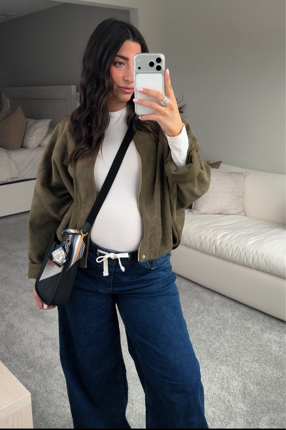 Little bump fit 🤍

#LTKBump #LTKootd #LTKSaleAlert