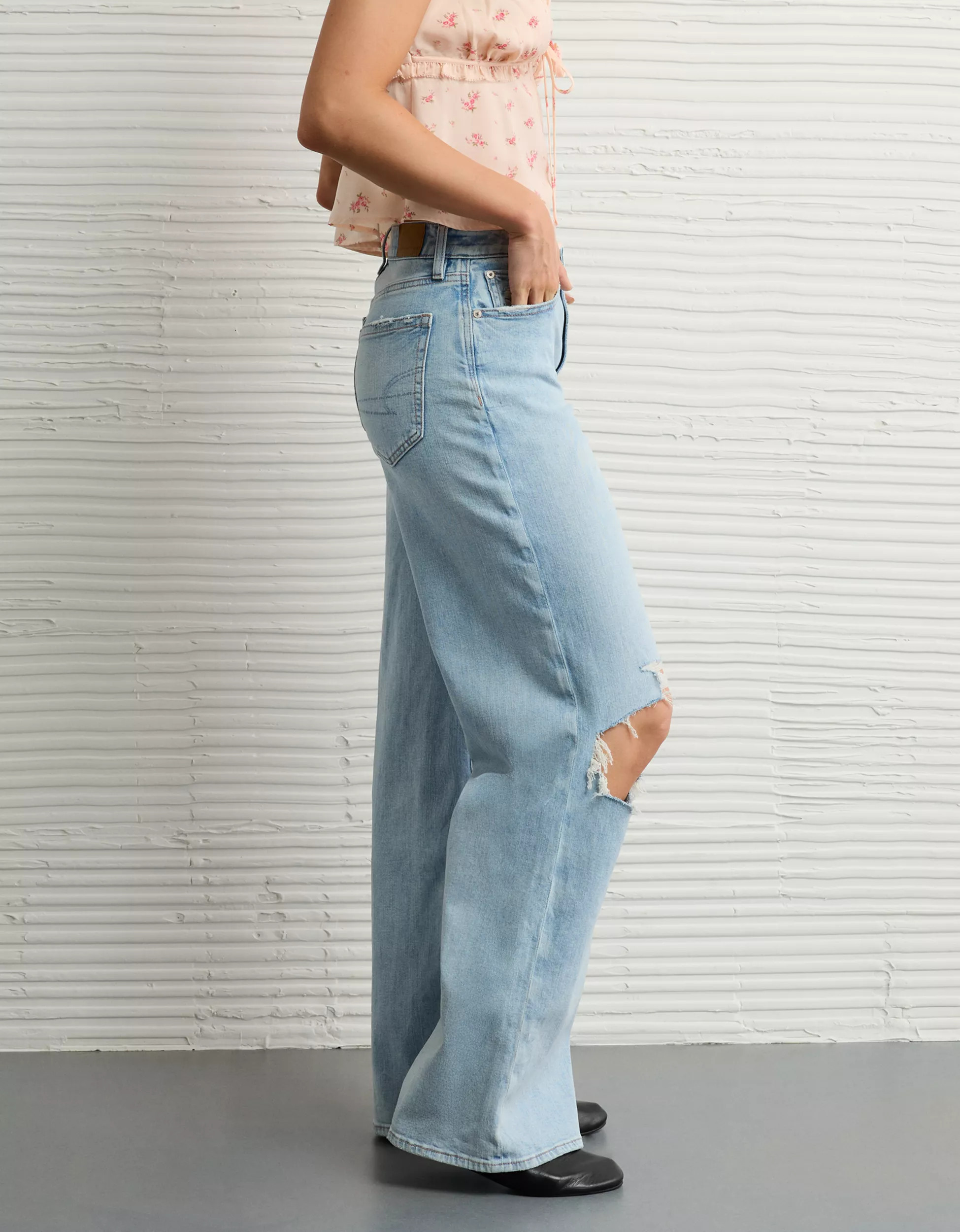AE Dreamy Drapey Super High-Waisted Baggy Wide-Leg Jean | American Eagle Outfitters (US & CA)