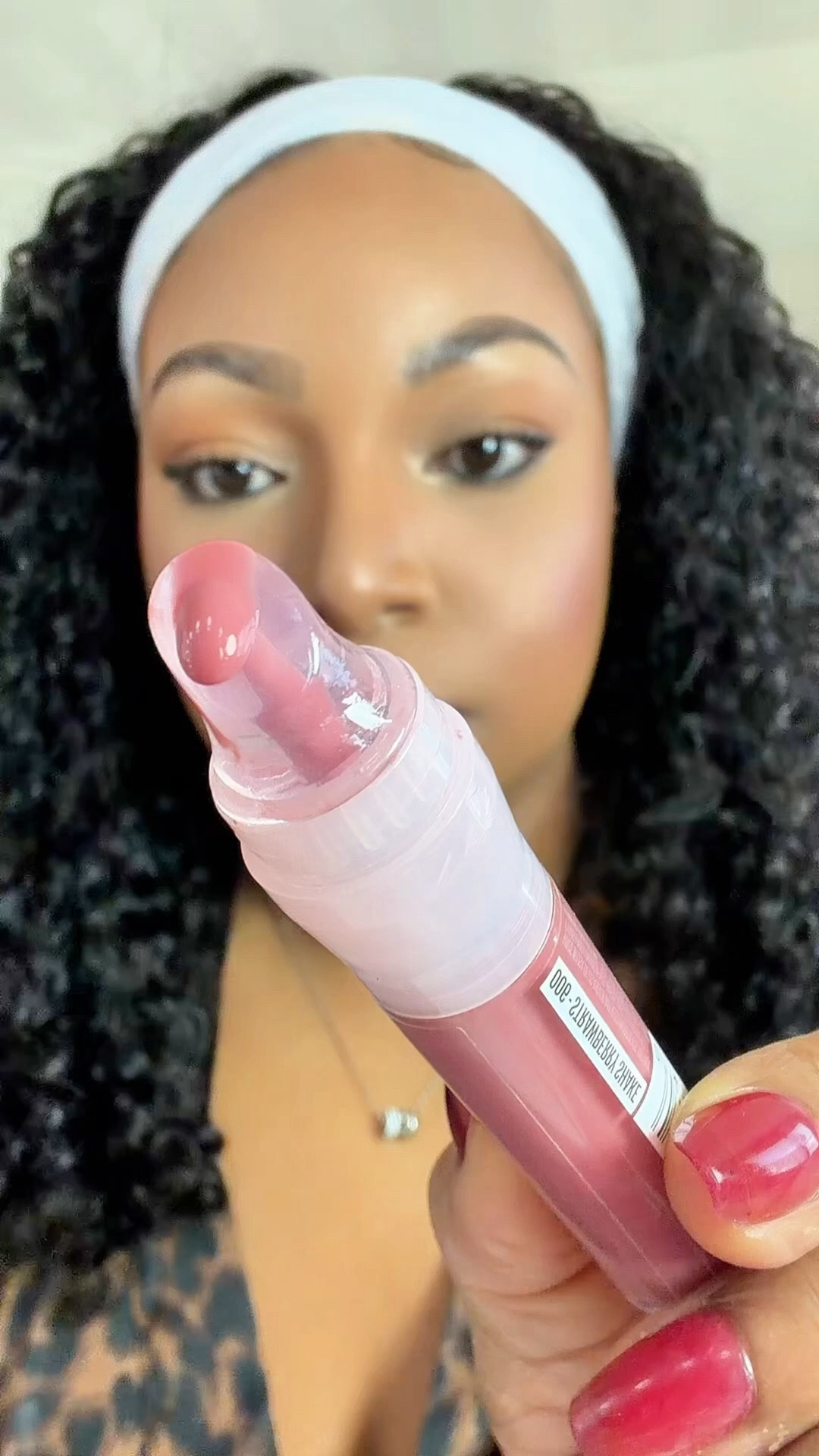 The lip combo I keep reaching for 😍 The Maybelline Lifter Gloss Oil gives that glossy, hydrated finish without feeling heavy or sticky. Perfect for everyday wear and keeps my lips looking smooth and juicy 💄✨

Linked for you 💕

#LTKSaleAlert #LTKBeauty #LTKselfcare