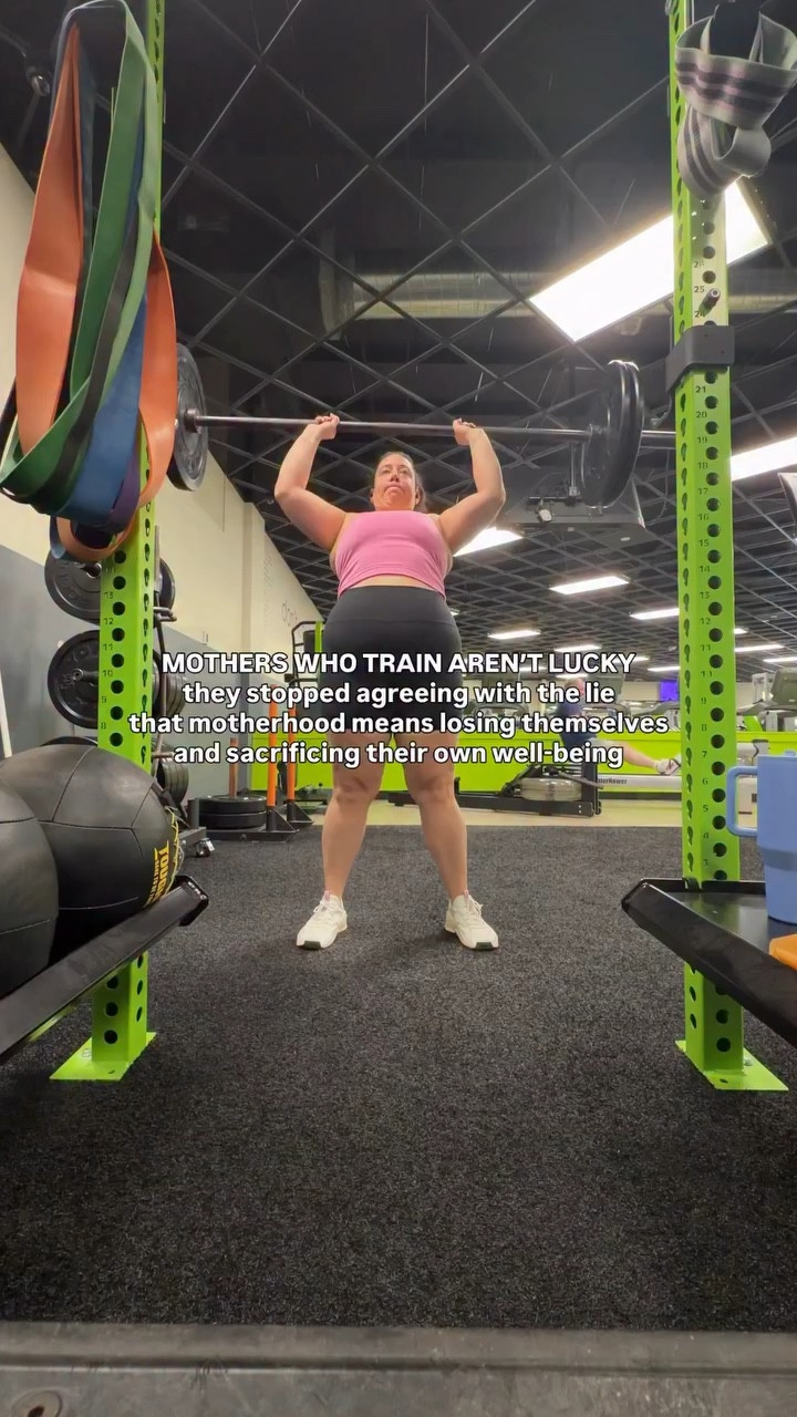 I said what I said 💁🏻‍♀️#gymconfidence #stronggirlsclub #midsizegym @fpmovement

#LTKfitnessgoals #LTKMidsize #LTKmomlife