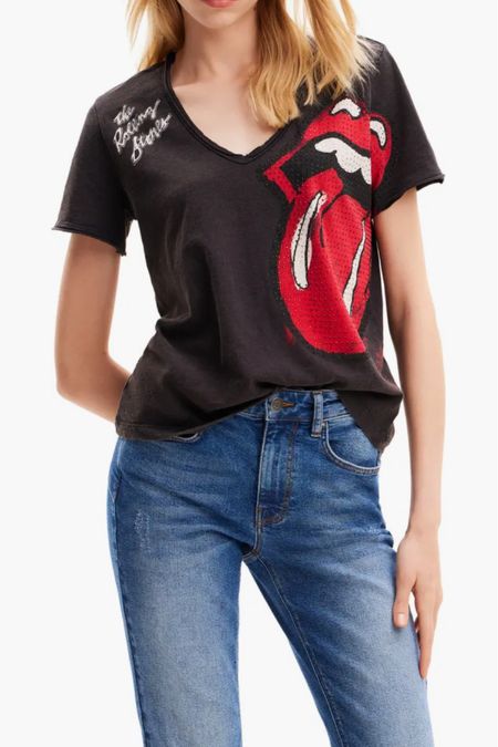 Rolling Stones Rhinestone Embellished Cotton Graphic T-Shirt

#LTKover40 #LTKfindsunder100