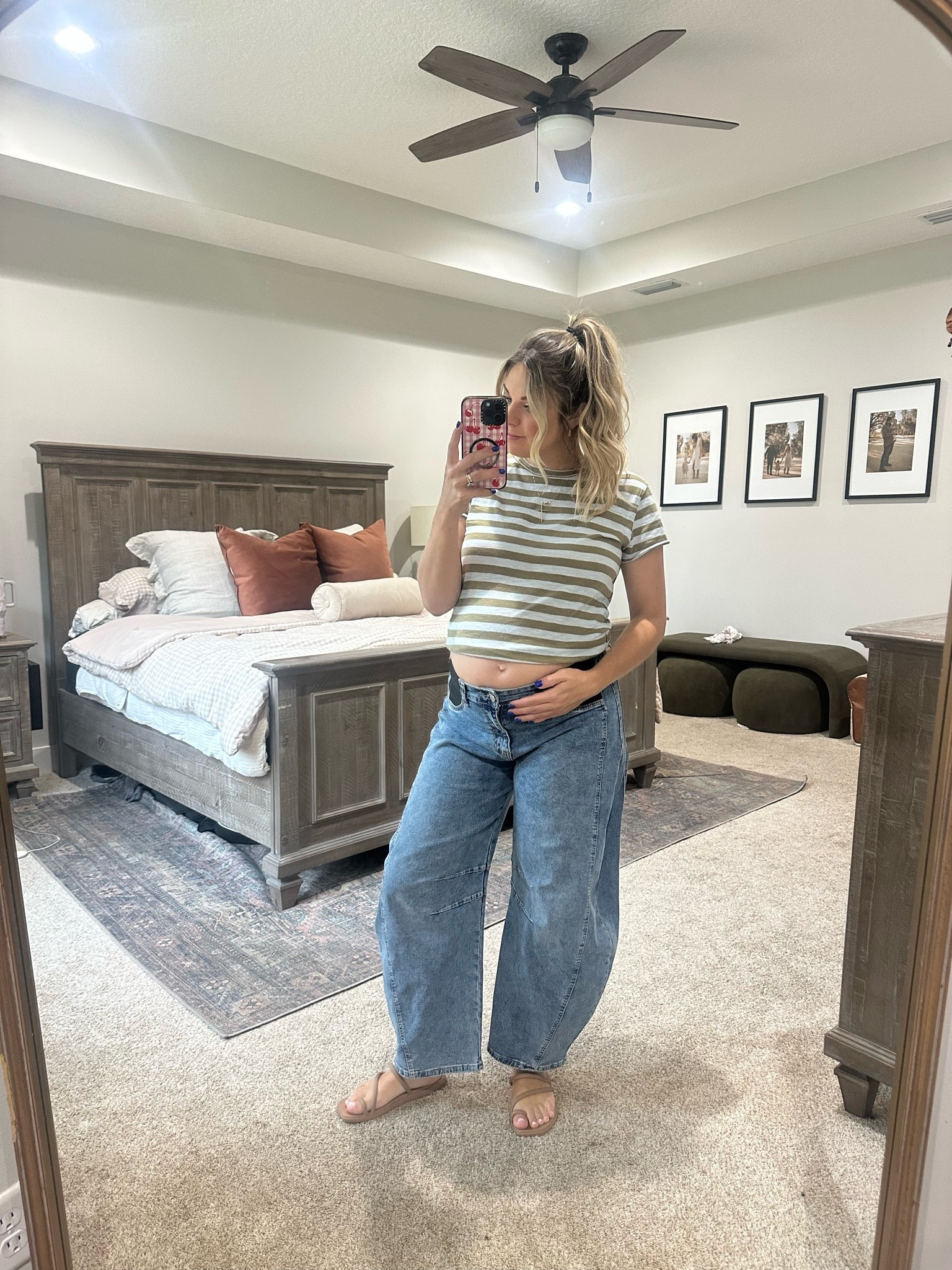 The best maternity jeans!!

#LTKootd #LTKBump #LTKmomlife