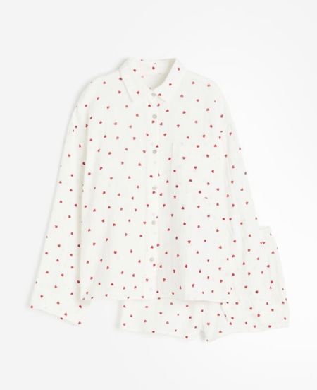 Cute H&M valentines pyjamas ♥️ I’ve ordered a small! #valentines #valentinespyjamas 

#LTKMostLoved #LTKSeasonal