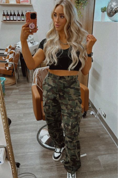 comfy street wear at the salon is a must 🖤


Cargo pants, camo pants, Nike dunk dupes, target sneakers, grunge style, boho salon decor, coffee table, disco ball, gold floor mirror, boho home decor, hairstylist outfits, date night looks, area rugs, make up bag, gym essentials, travel essentials, workout clothes, street style

#LTKworkwear #LTKstyletip #LTKfindsunder100