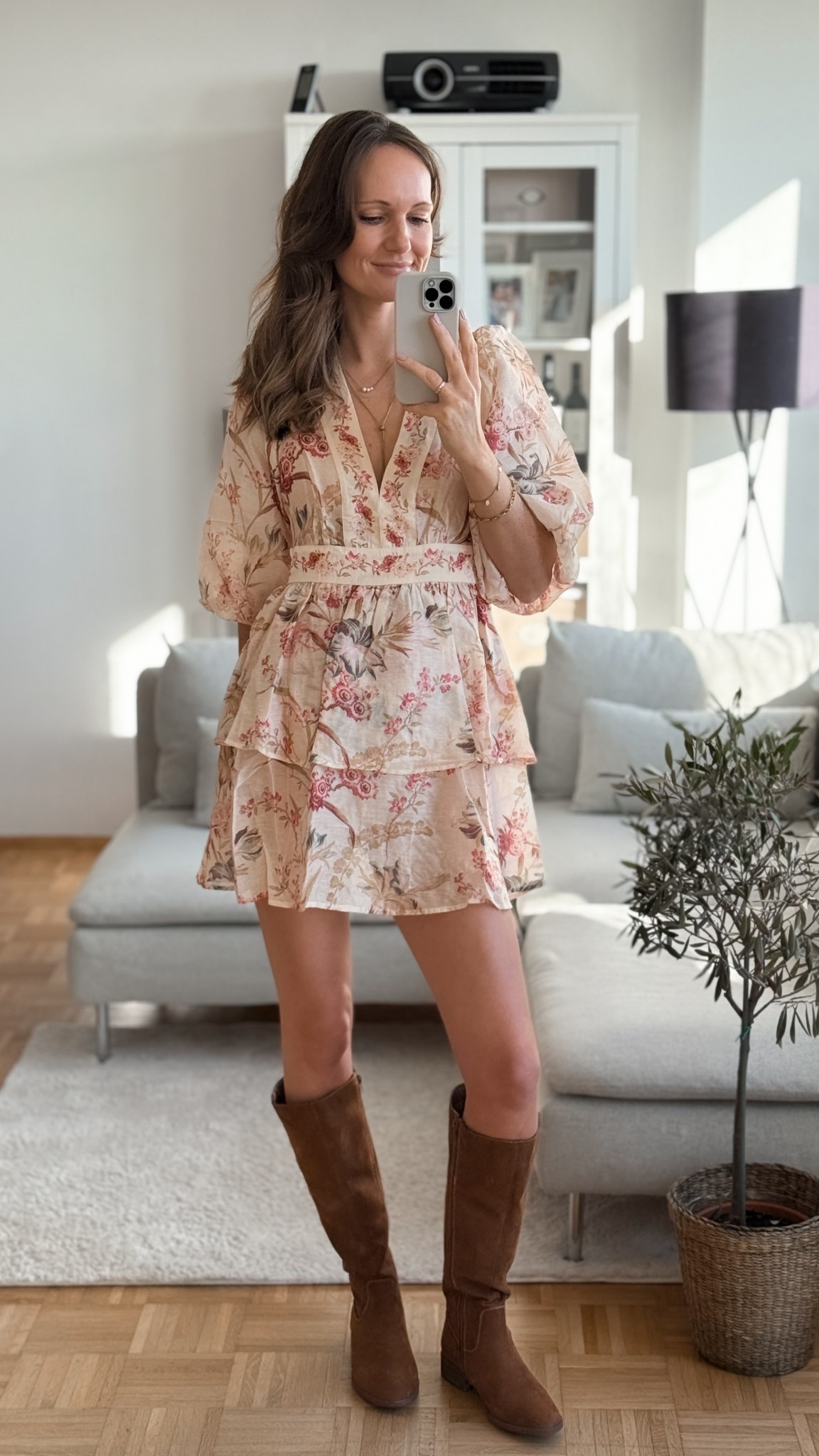 Boho Country Outfit von H&M mit dem schönen Minikleid aus Leinen.

#LTKdeutschland #LTKFashionMonth #LTKspring