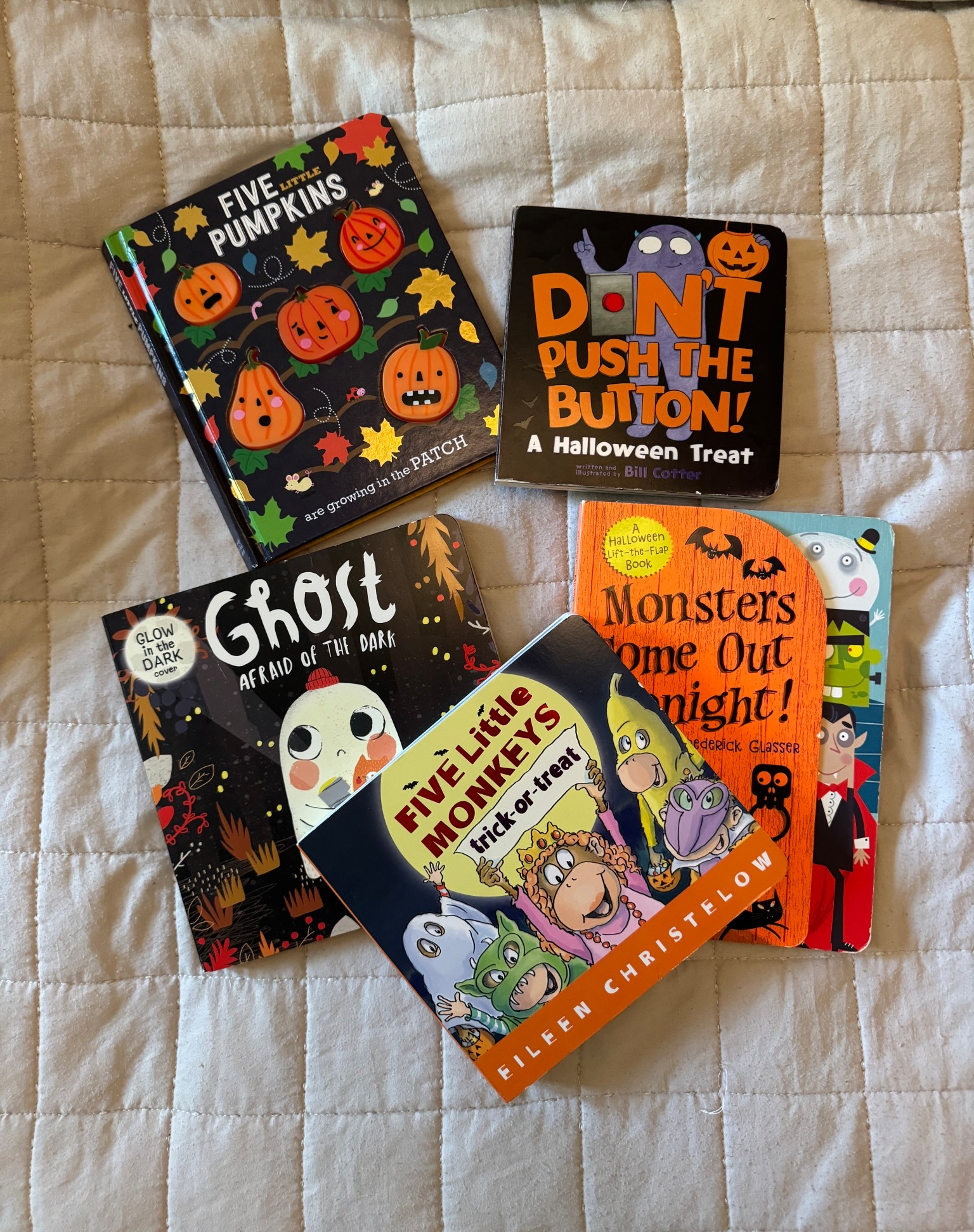 Some Halloween books we are loving! 🎃

Halloween// Halloween books// kids books// children’s books 



#LTKHalloween #LTKSeasonal #LTKKids