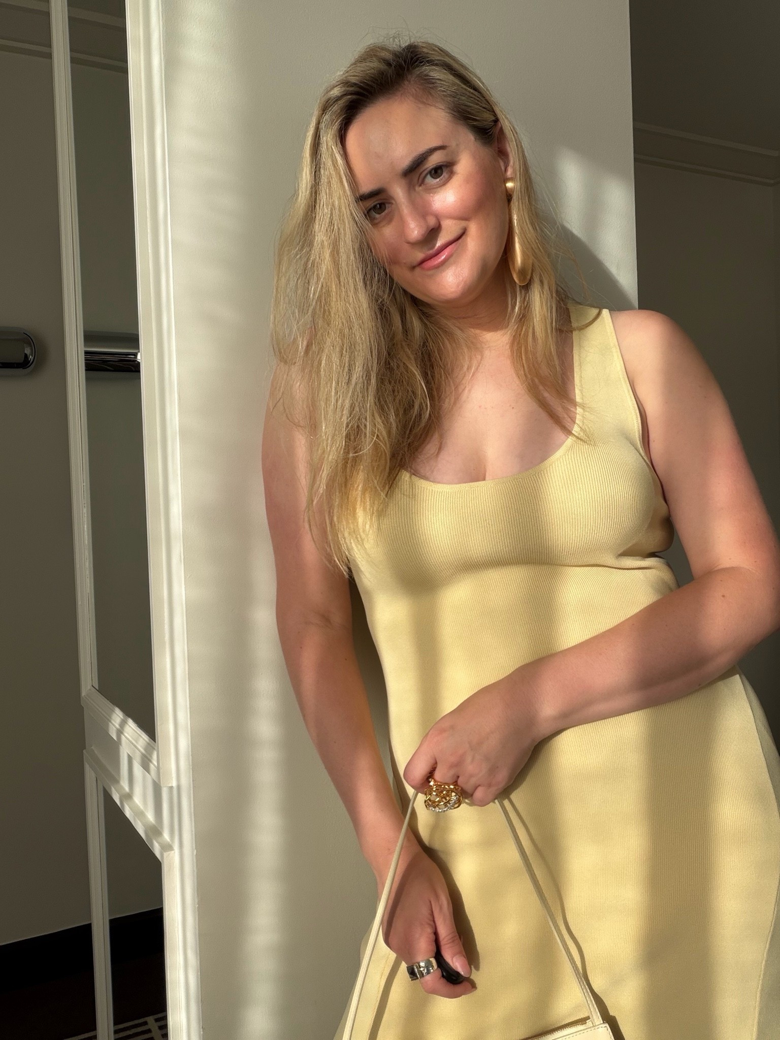 Butter yellow dress and purse | summer yellow styles