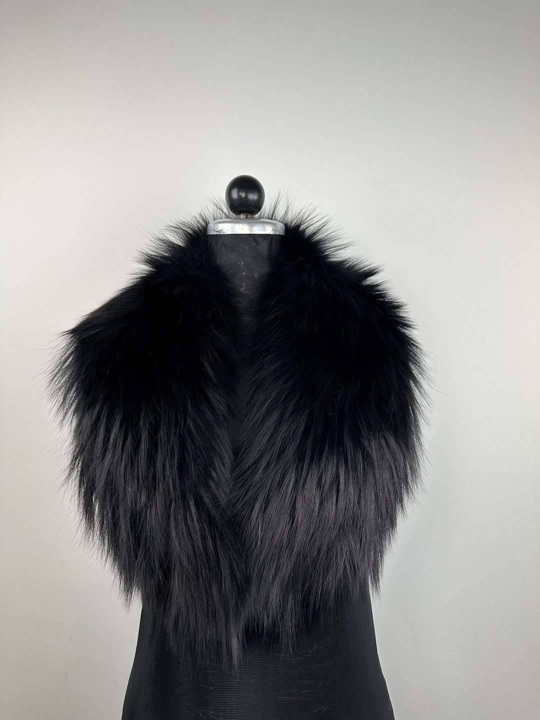 Luxury Black Fox Fur Collar: Genuine Fur Stole with Long Hair | Etsy (US)