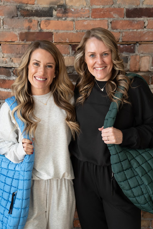 Casual spring outfits

 sweatshirts sweatpants  sneakers  athleisure  training shoes  lounge set  winter outfit  mom outfit  Dick’s Sporting Goods  trendy fashion  casual outfit  puffer tote bag

#LTKdayinmylife #LTKootd #LTKgrwm