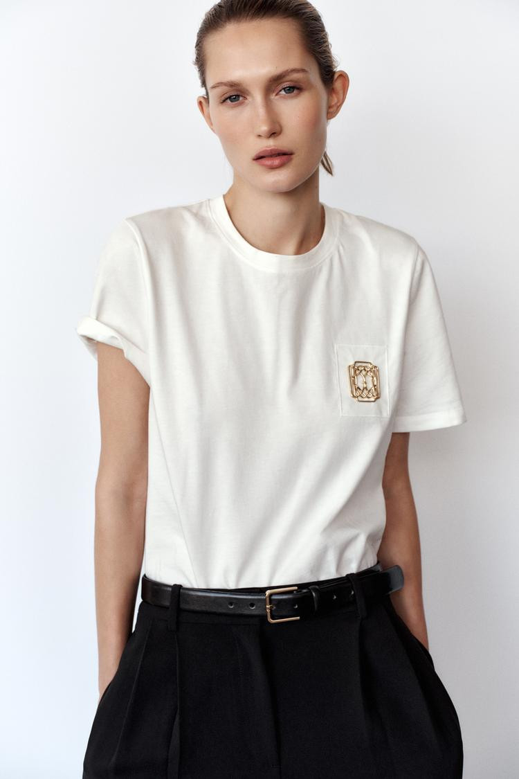 BROOCH CLASP T-SHIRT | Zara UK