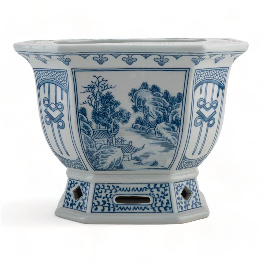Blue & White Porcelain Pot | The Well Appointed House, LLC