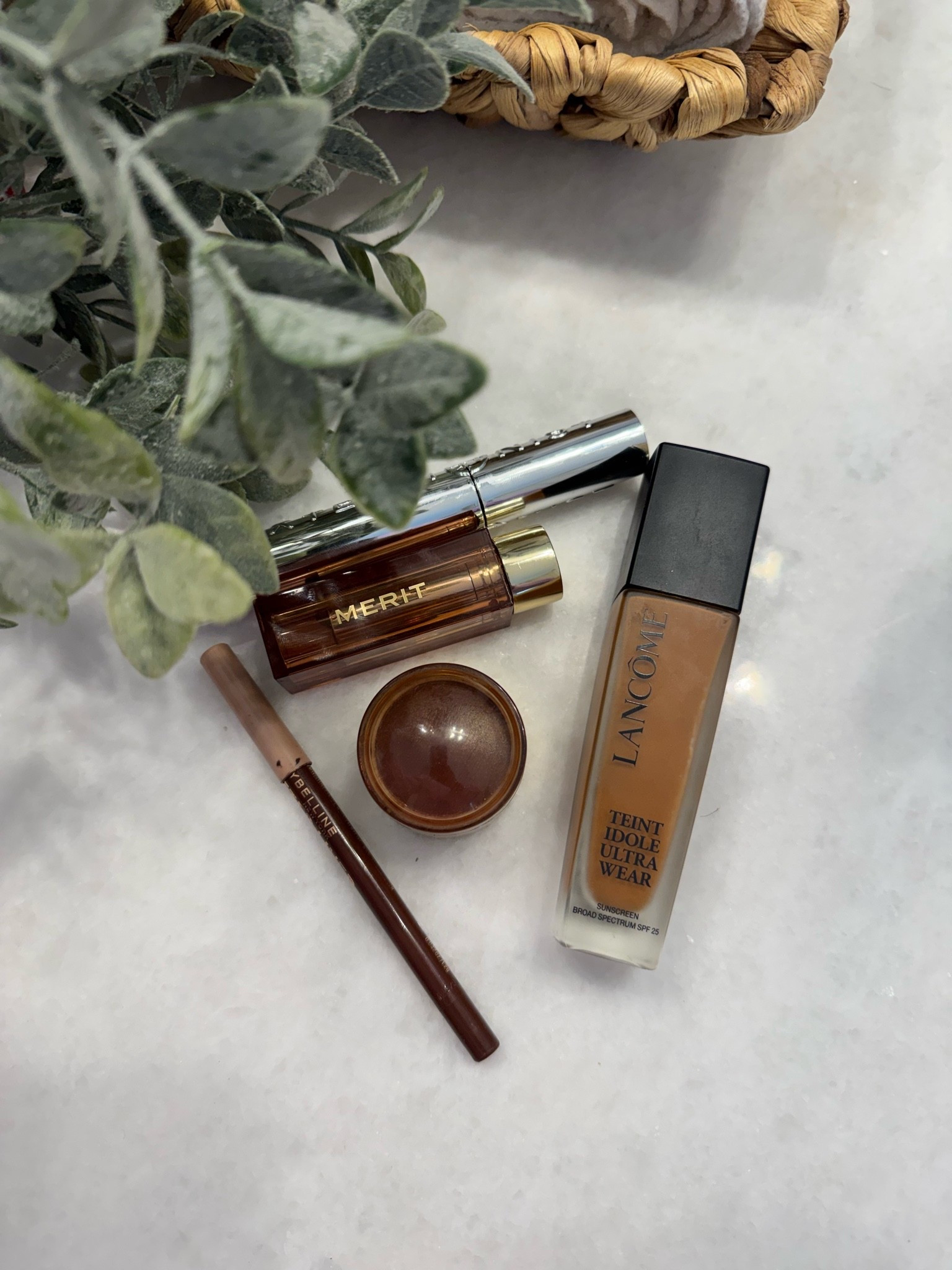 Daily Makeup Make-up look Merit blush and lipstick MaybELLINE lip liner L’Oréal mascara and Lancôme foundation

#LTKgrwm #LTKOver40 #LTKBeauty