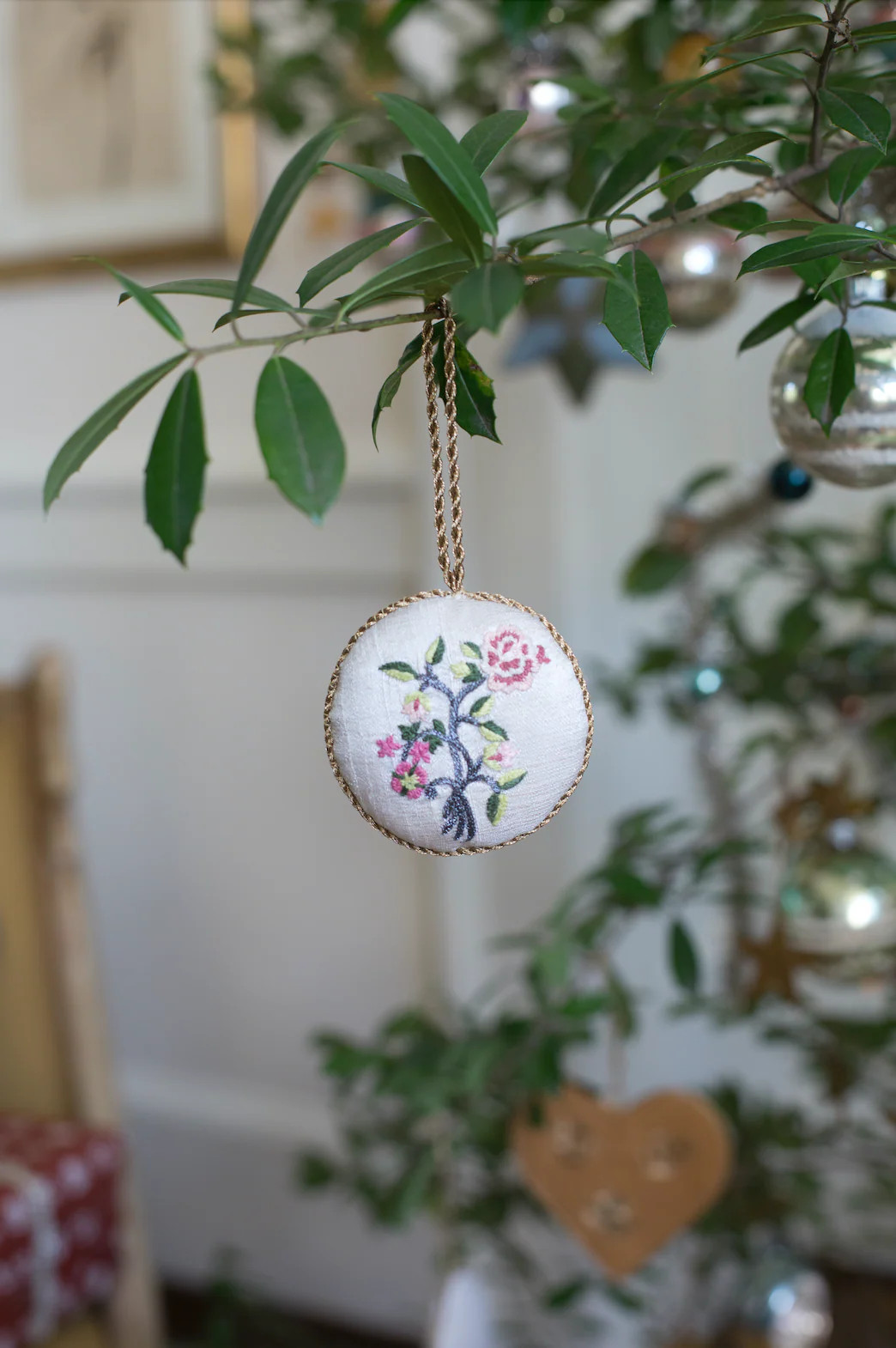 Daphne Ornament | Parterre