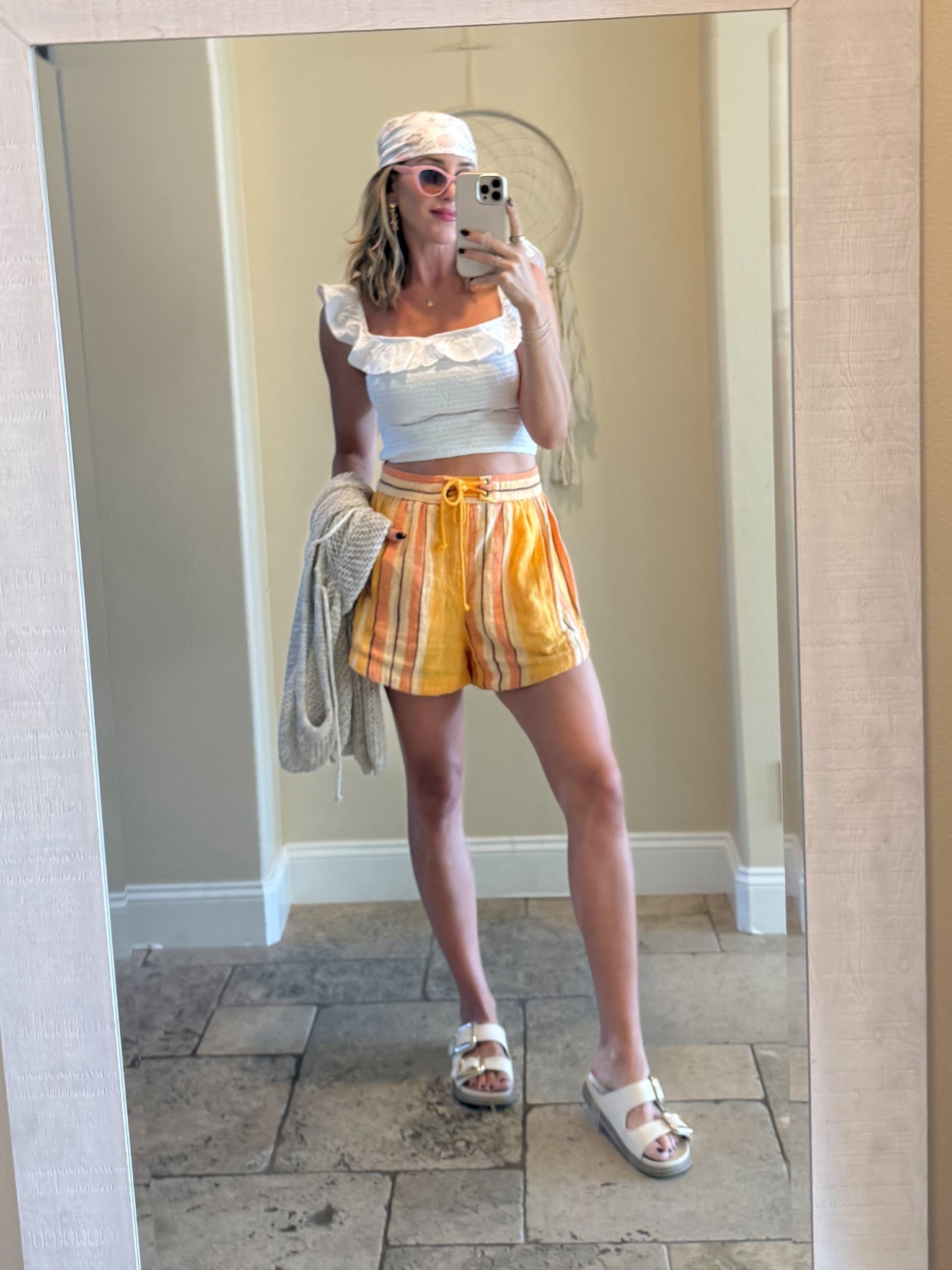 Retro vibes 💛

#LTKSeasonal #LTKStyleTip #LTKFindsUnder50