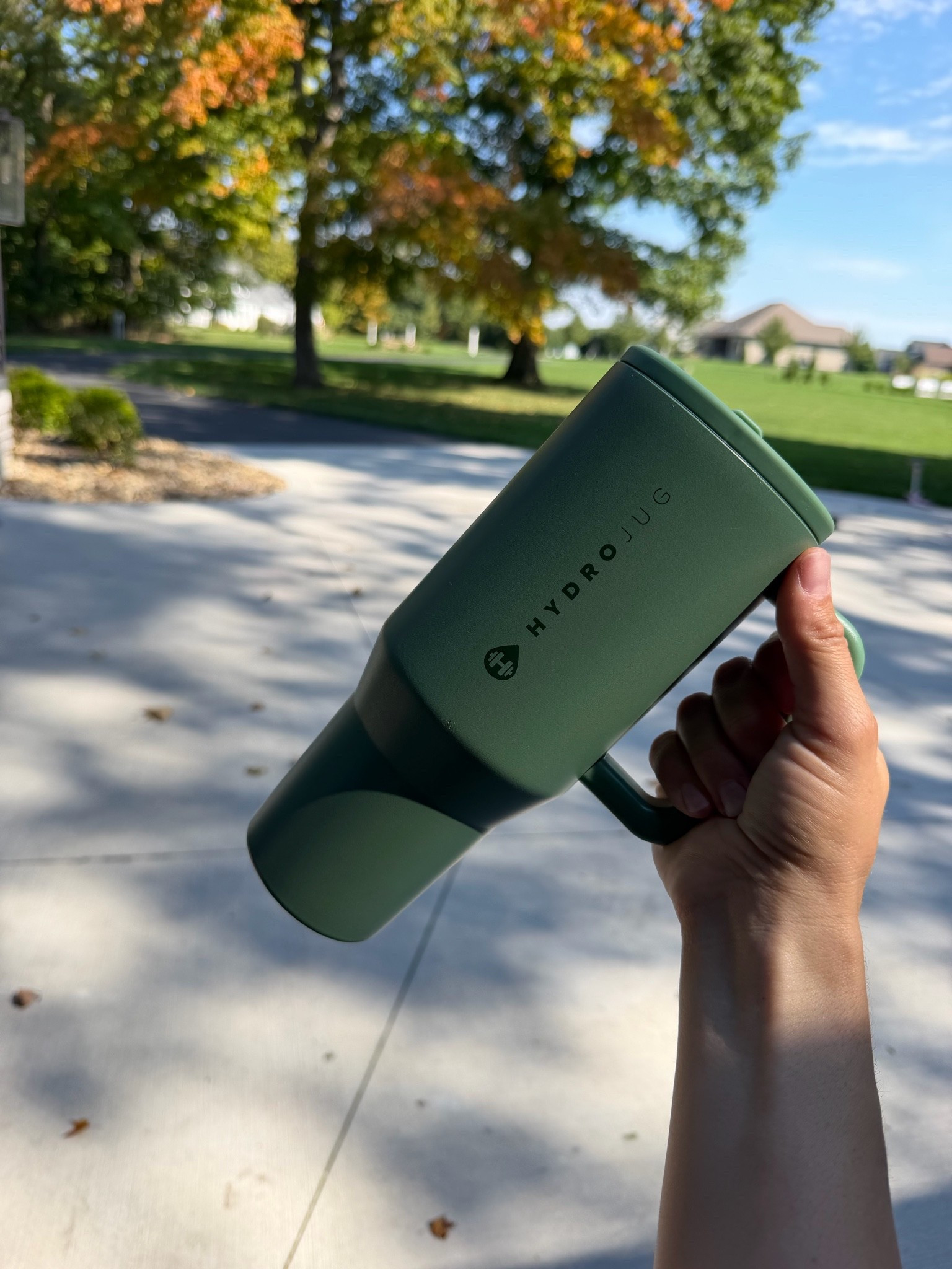 Best leak proof tumbler // love this color green for fall @HydroJug