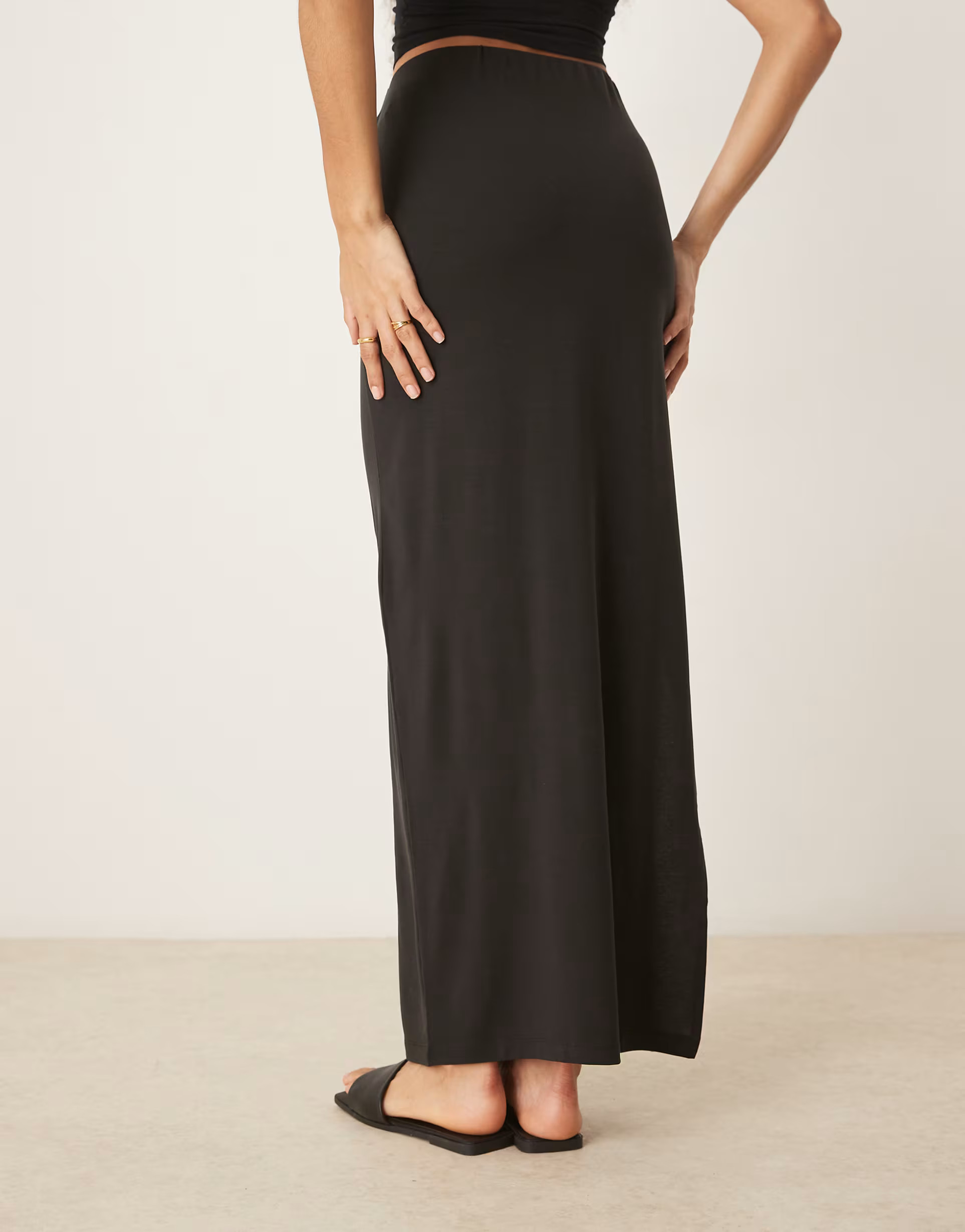 Vero Moda Aware jersey maxi skirt with side split in black | ASOS (Global)