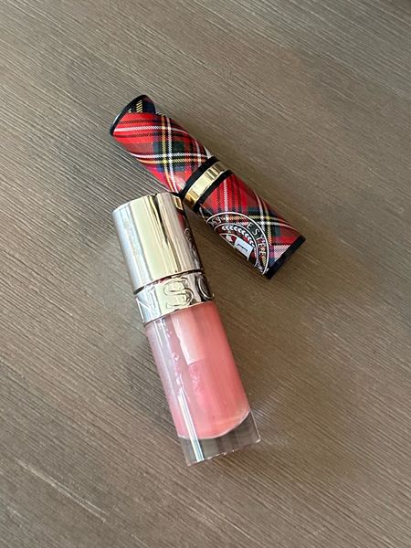 👄 💄 summer lipstick combo. I’ve linked a similar Estée Lauder lipstick .

#LTKStyleTip #LTKBeauty #LTKOver40