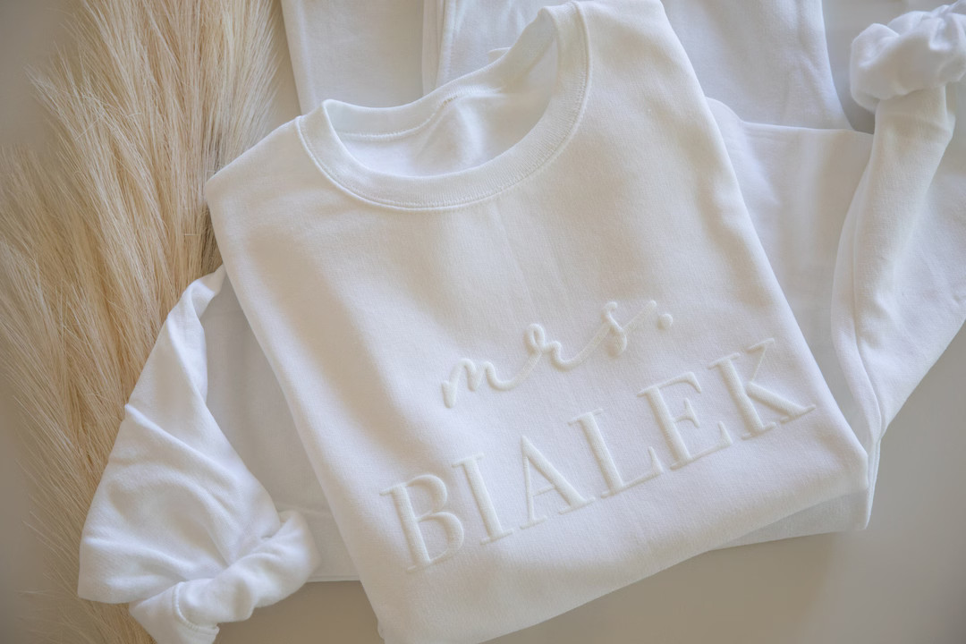 Custom EMBOSSED Engagement Gift for Future Mrs Sweatshirt New Mrs Sweatshirt Bride to Be Gift Bri... | Etsy (US)