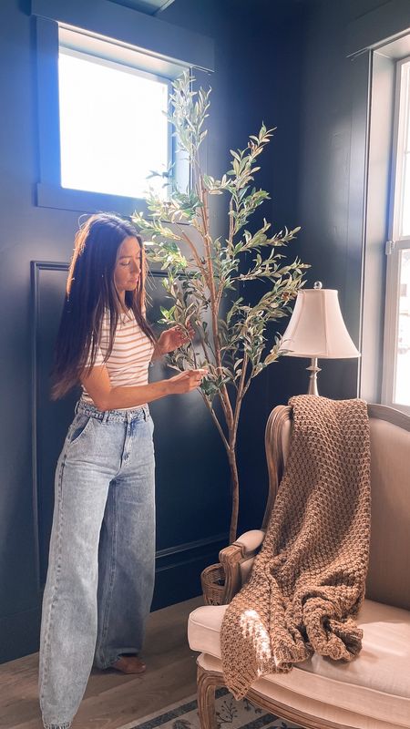 Faux olive tree, amazon faux tree, baggy jeans, oversized jeans, home decor, home office decor, amazon home finds

#LTKhome #LTKSeasonal #LTKfindsunder100