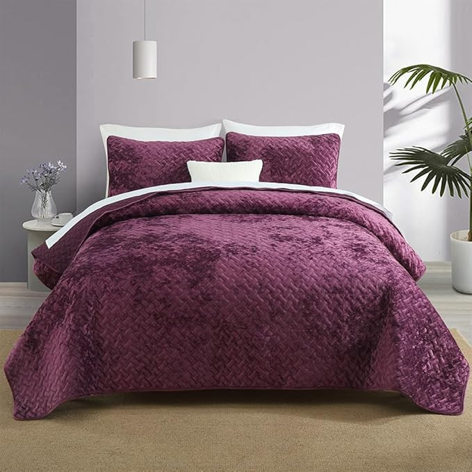 Velvet Bedspread Quilt Bedding Sets,Luxury Elegant Ultra Soft Velvet Comforters Coverlet Blankets... | Amazon (US)