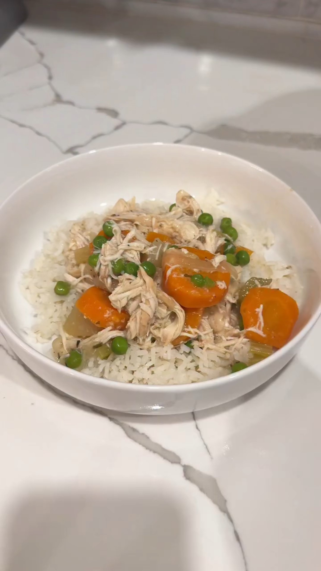 This Creamy Chicken & Veggies (chicken pot pie in a bowl) is the kind of cozy comfort you crave when the temps drop. Toss it all in, walk away, and come home to a creamy, hearty dinner the whole family will love. 🥘 I used my @aromahousewares to get the best rice! 💛

Save + share this one for busy nights, sports practices, or anytime you need a ‘set it and forget it’ meal!

Comment SHOP for everything I used in this reel. 

#SlowCookerRecipe #DinnerMadeEasy #CrockpotComfort #CreamyChicken #EasyFamilyMeals #WeeknightDinner #SetItAndForgetIt #FallCooking #CozyEats #edukidsmomcooks