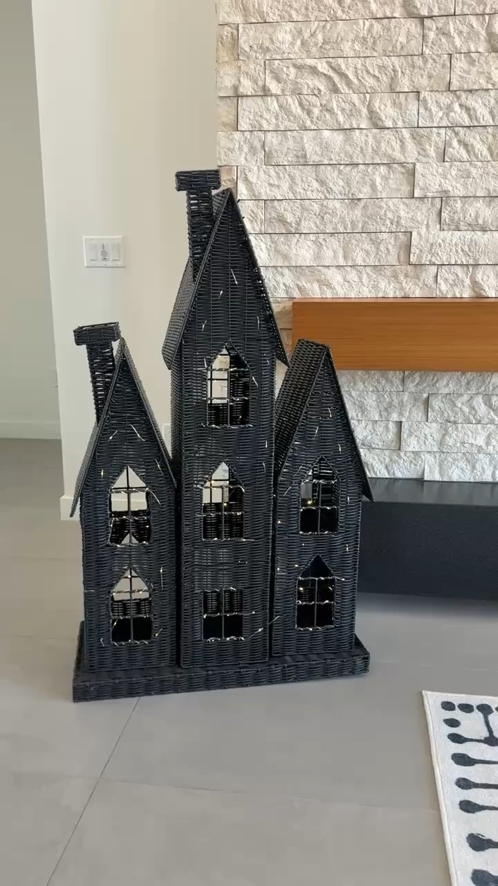 So excited about this darling haunted house! @beckiowensliving #ad