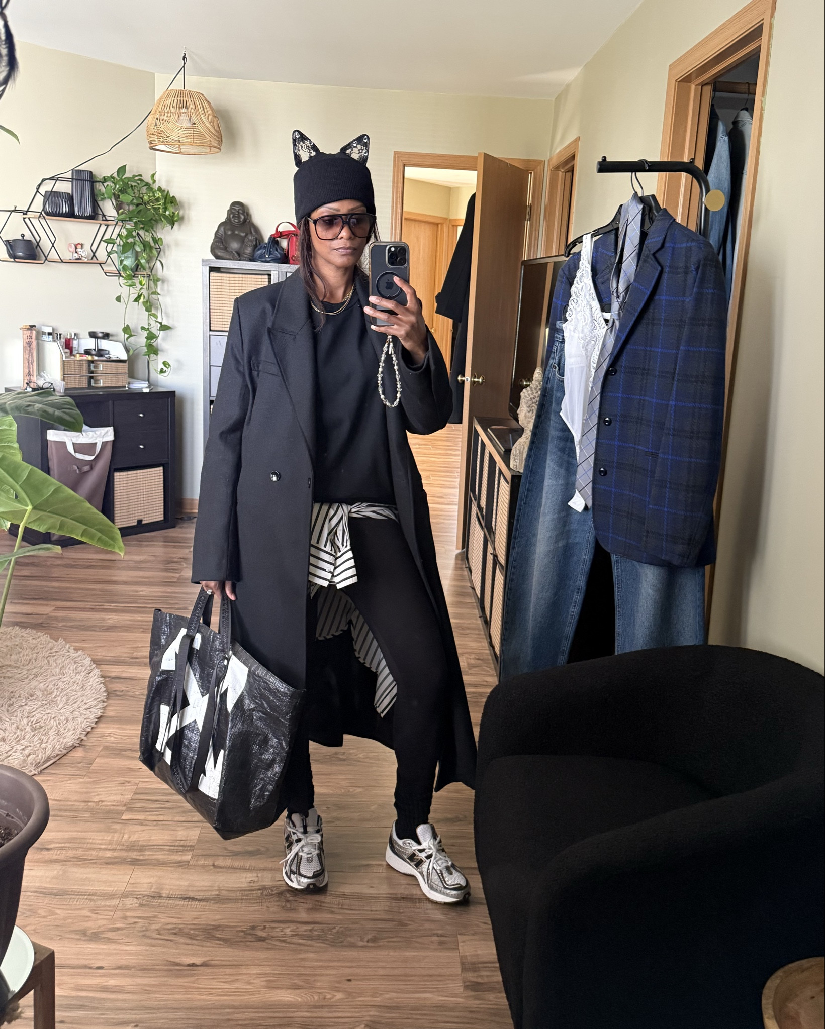 I am not a gym shoe girlie and these just stole my whole heart! So comfy and I got tons of complements this day. 
Wearing a men’s 6.5 
I was torn between the 740 sneaker and this one but as you see ☺️ …. But both very comfortable tho. 

Mom vibes, gym shoes, sneakers, new balance, athletic wear 

#LTKActive #LTKFindsUnder100 #LTKStyleTip