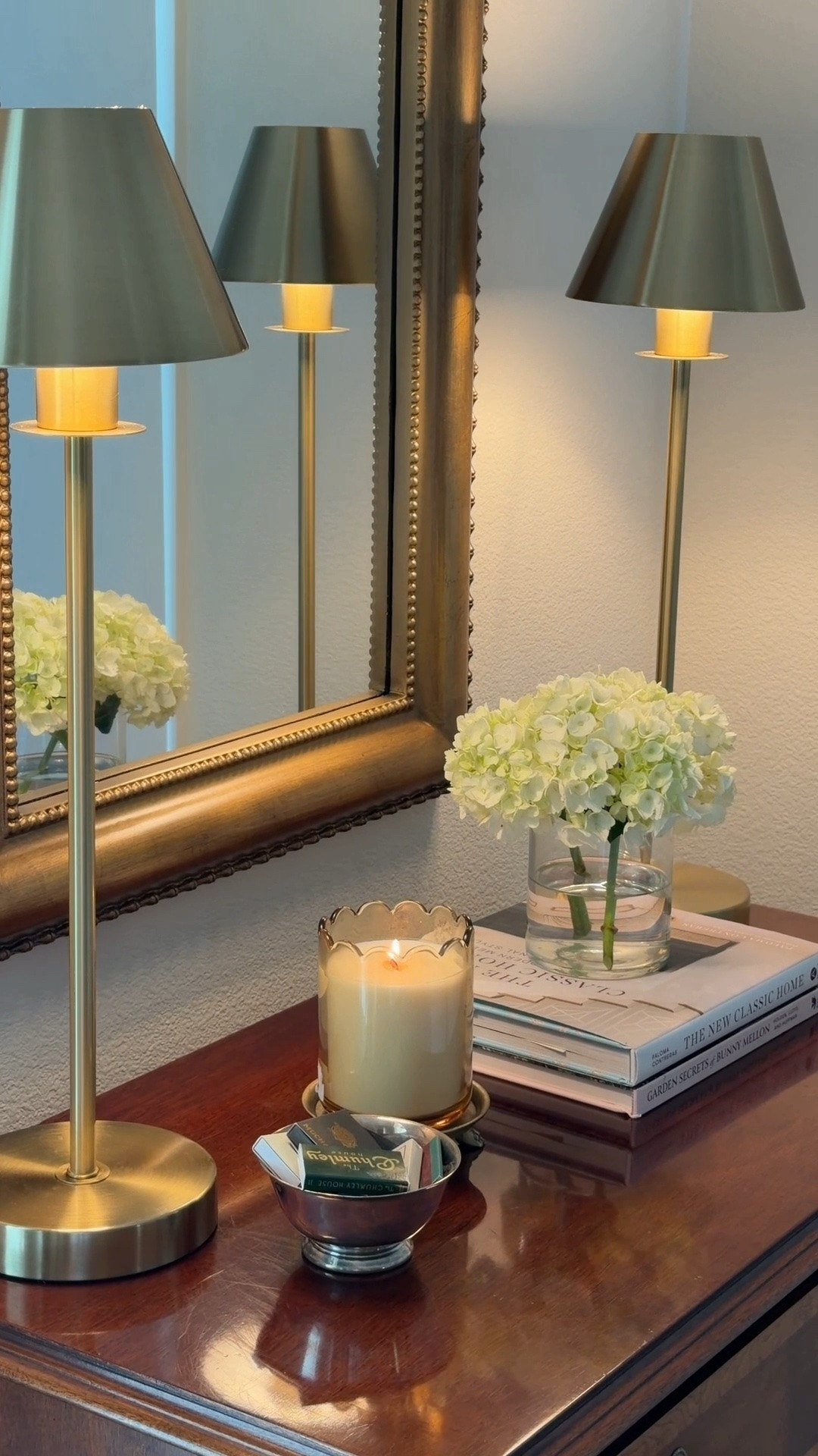 Our cozy bedroom! Some items are antique / FBMP finds but I linked what I could + similar items! Our bedding is from Look Linen Co

Bedroom // lamps // cozy home decor