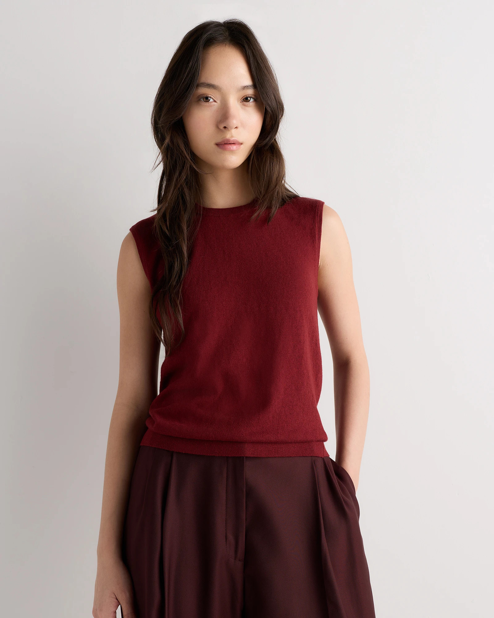 Quince | Women's Lightweight Cotton Cashmere Sweater Tank Top in Heather Oatmeal, Size Large | Quince