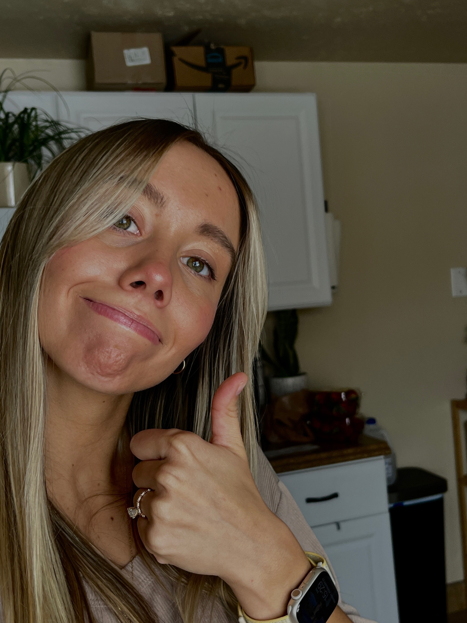 Guys I’ve found my favorite makeup😍 it’s natural looking and makes my face GLOW. If ANYTHING I definitely reccomend the blush and the shimmer. Your first purchase also comes with THEE cutest makeup bag. I’m obsessed. For reference I use “cheeky” for blush, the color “sand” for the complexion stick, and the soft gold for the highlighter stick😍

#LTKbeauty #LTKunder100