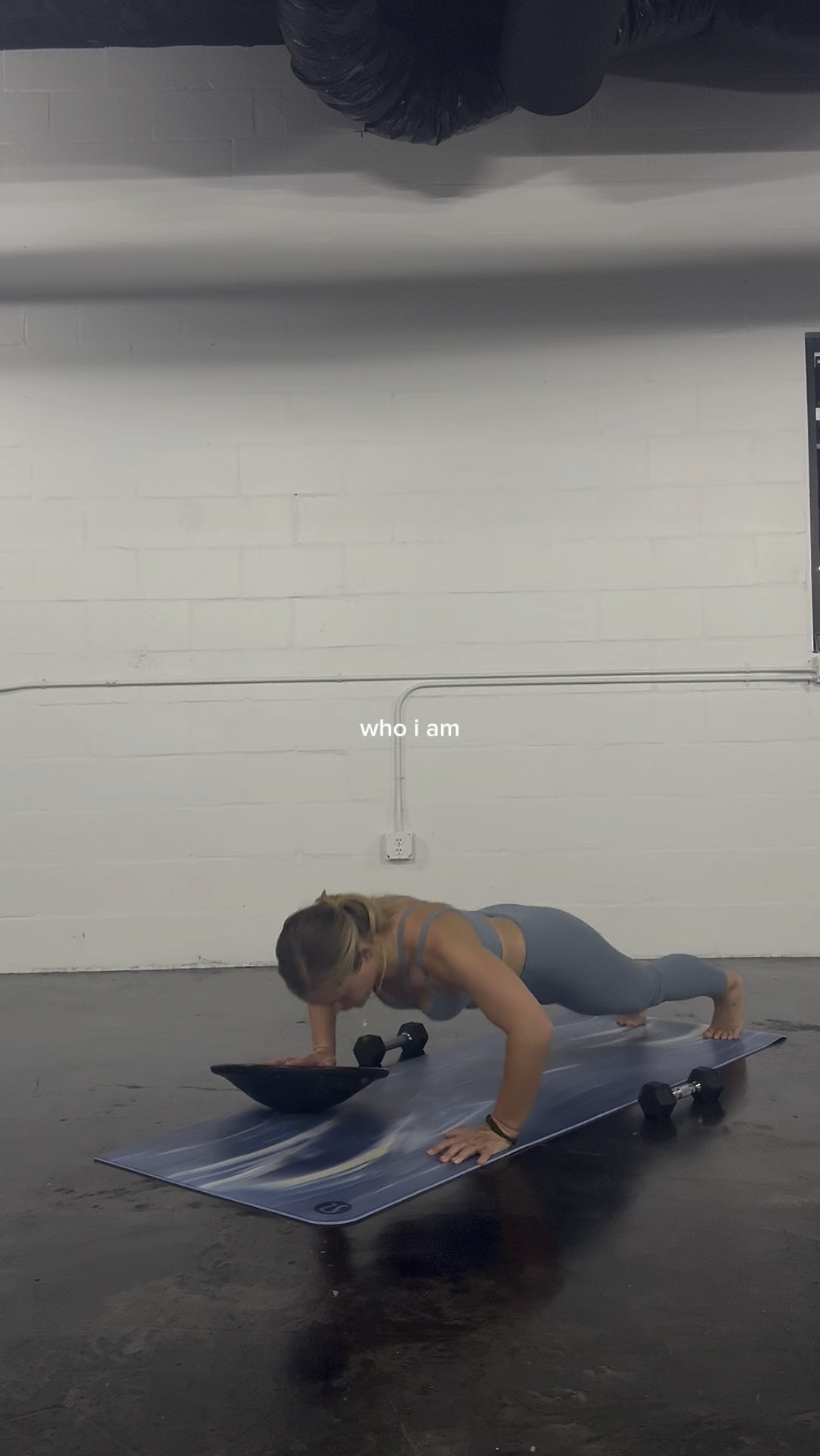 Strength circuit using Spri balance trainer. 

#LTKfitness #LTKActive