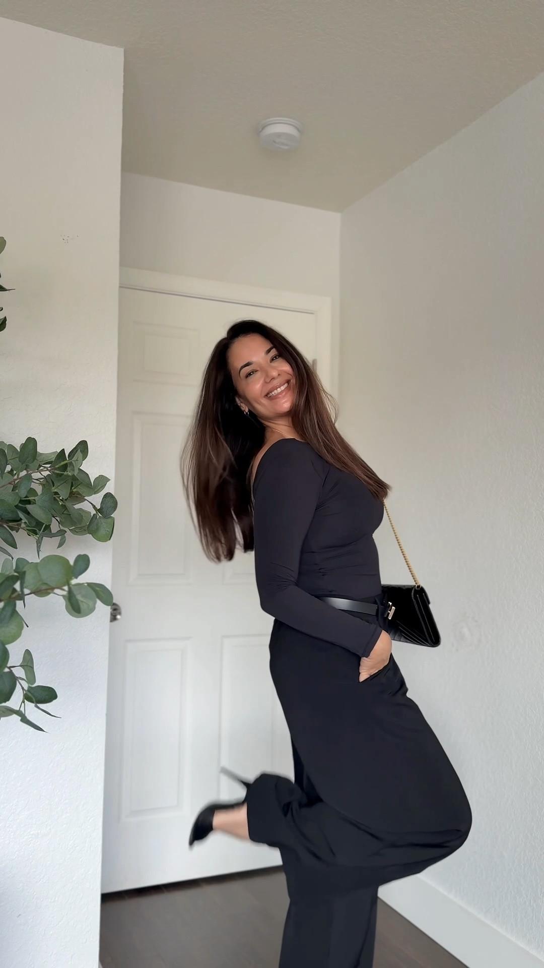 The most simple look. Black on black OOTD. Less effort more elegance. 

#LTKstorytime #LTKootd #LTKmomlife