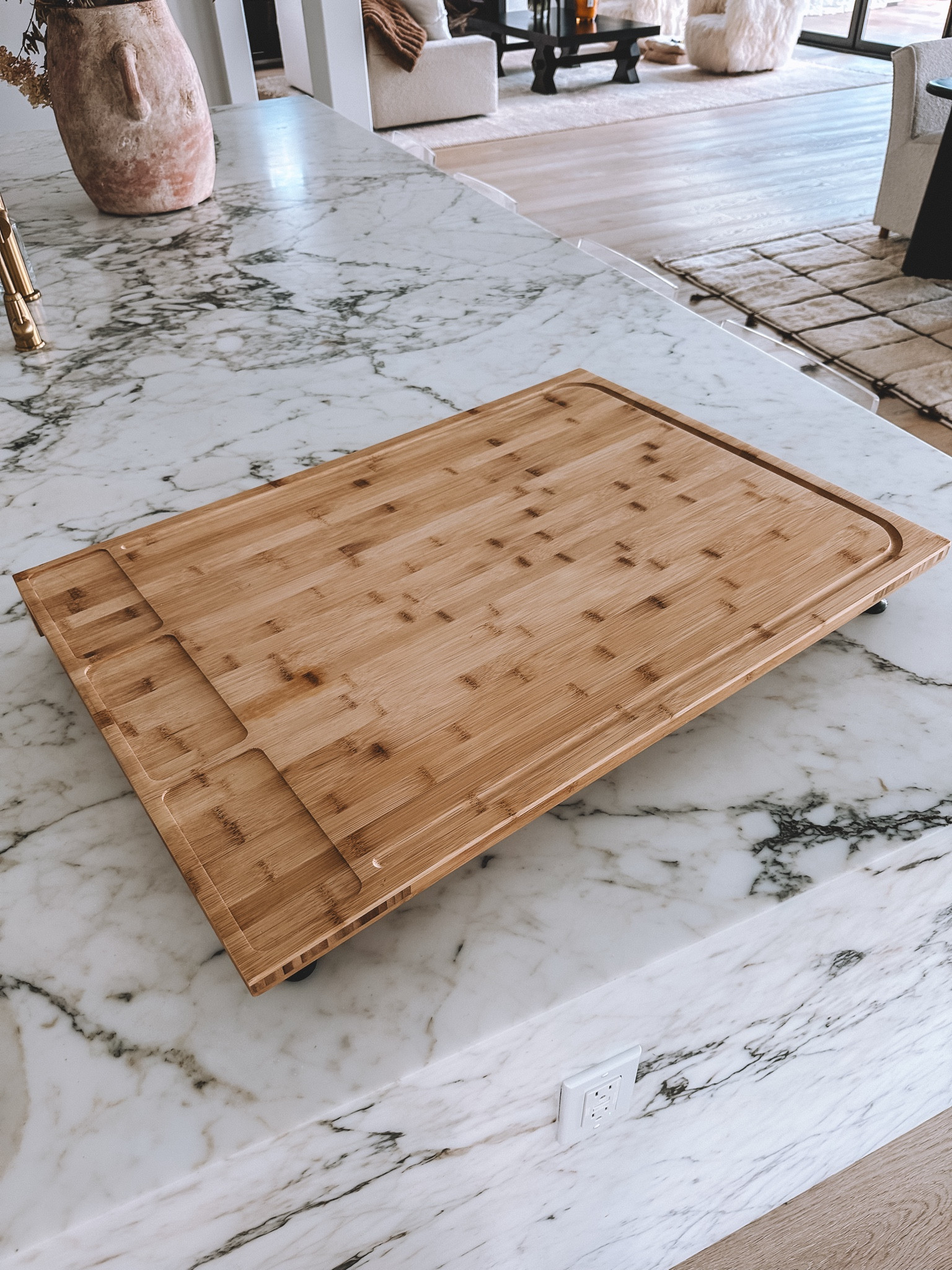 The largest cutting board/charcuterie board from Amazon! 😍 Also has detachable legs to keep it off your counter tops! 🙌