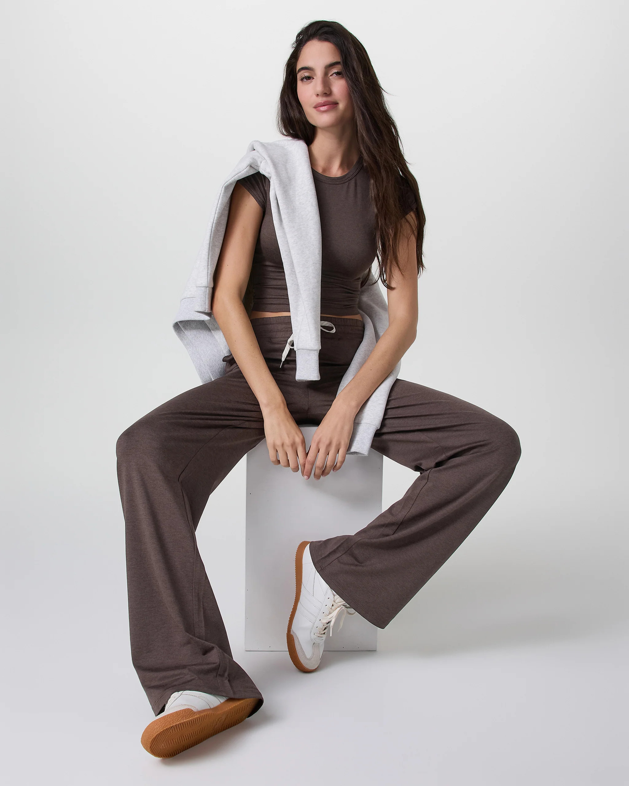 Halo Essential Wideleg Pant \u2013 Java Heather \u2013 Vuori | Vuori Clothing (US & Canada)