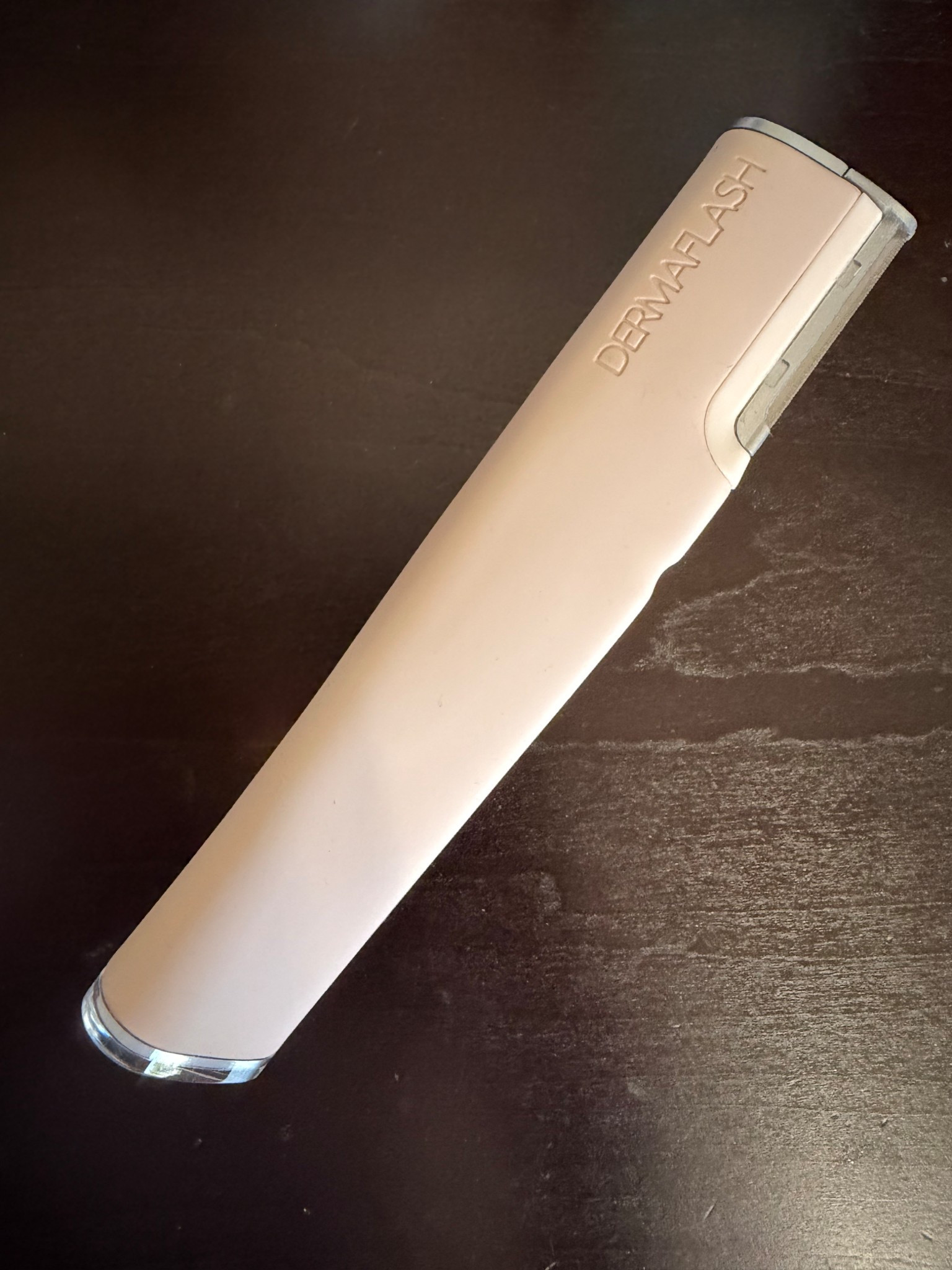 Dermaflash luxe dermaplaning plus peach fuzz removal is 50% off! Includes 4 edges and skin prep! 

#LTKFindsUnder100 #LTKmorningroutine #LTKOver40