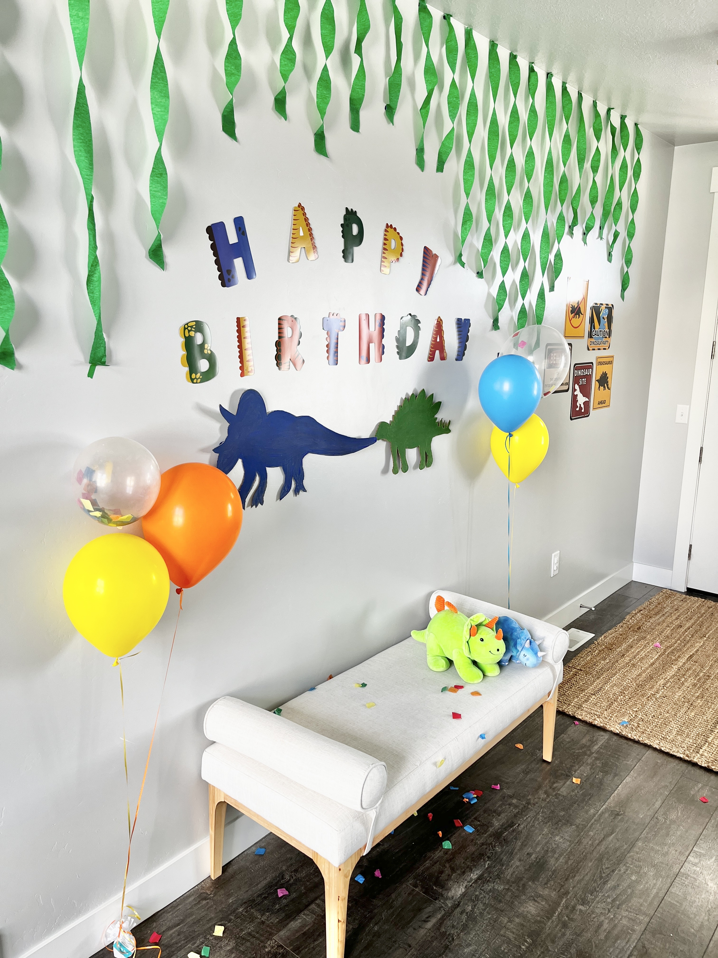 Dinosaur birthday party decorations 🦖🦕

#LTKGiftGuide #LTKKids #LTKParties