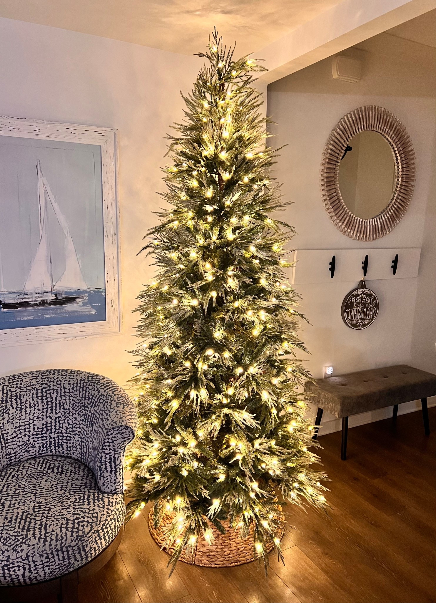 Gorgeous tree from Wayfair 🌲 simple & classic 

#LTKSeasonal #LTKHome #LTKHoliday
