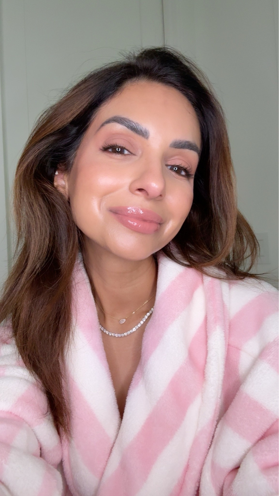 Today's fresh makeup look 
Skin tint shade 6
Eye shadow shade 25M
Bronzing drops medium 
Gloss she's expensive

#LTKgrwm #LTKdayinmylife #LTKmomlife