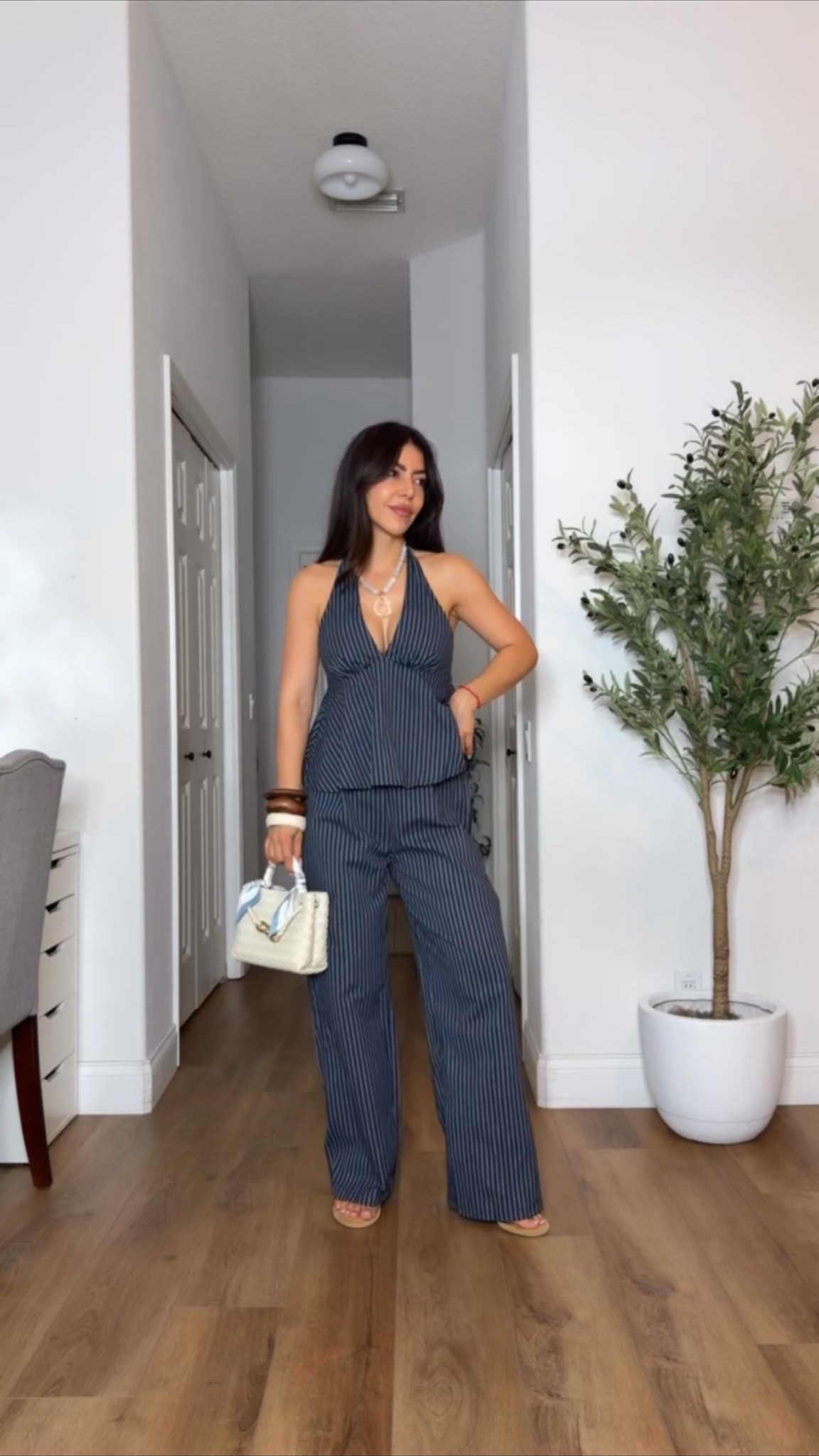 Styling a striped matching set from Amazon! ✨

I love this halter peplum top and their matching wide leg pants! The set is under $50 and perfect to wear on vacation! Linking more vacation outfits below!


Amazon style, summer outfit ideas, vacation outfit, beach vacation outfits, striped pants

#LTKootd #LTKSaleAlert #LTKSeasonal