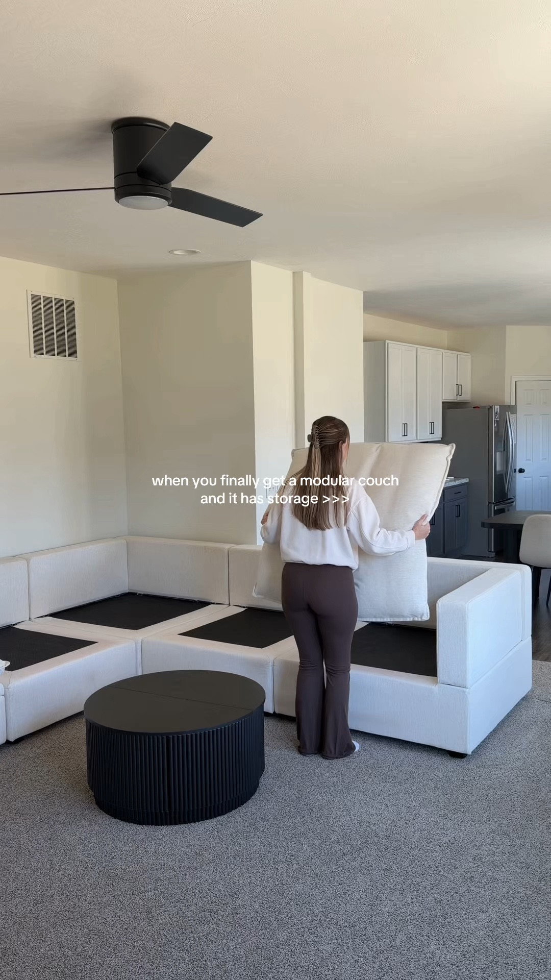 When you finally get a modular couch and it has storage !


#couch #livingroom

#LTKHome #LTKSaleAlert