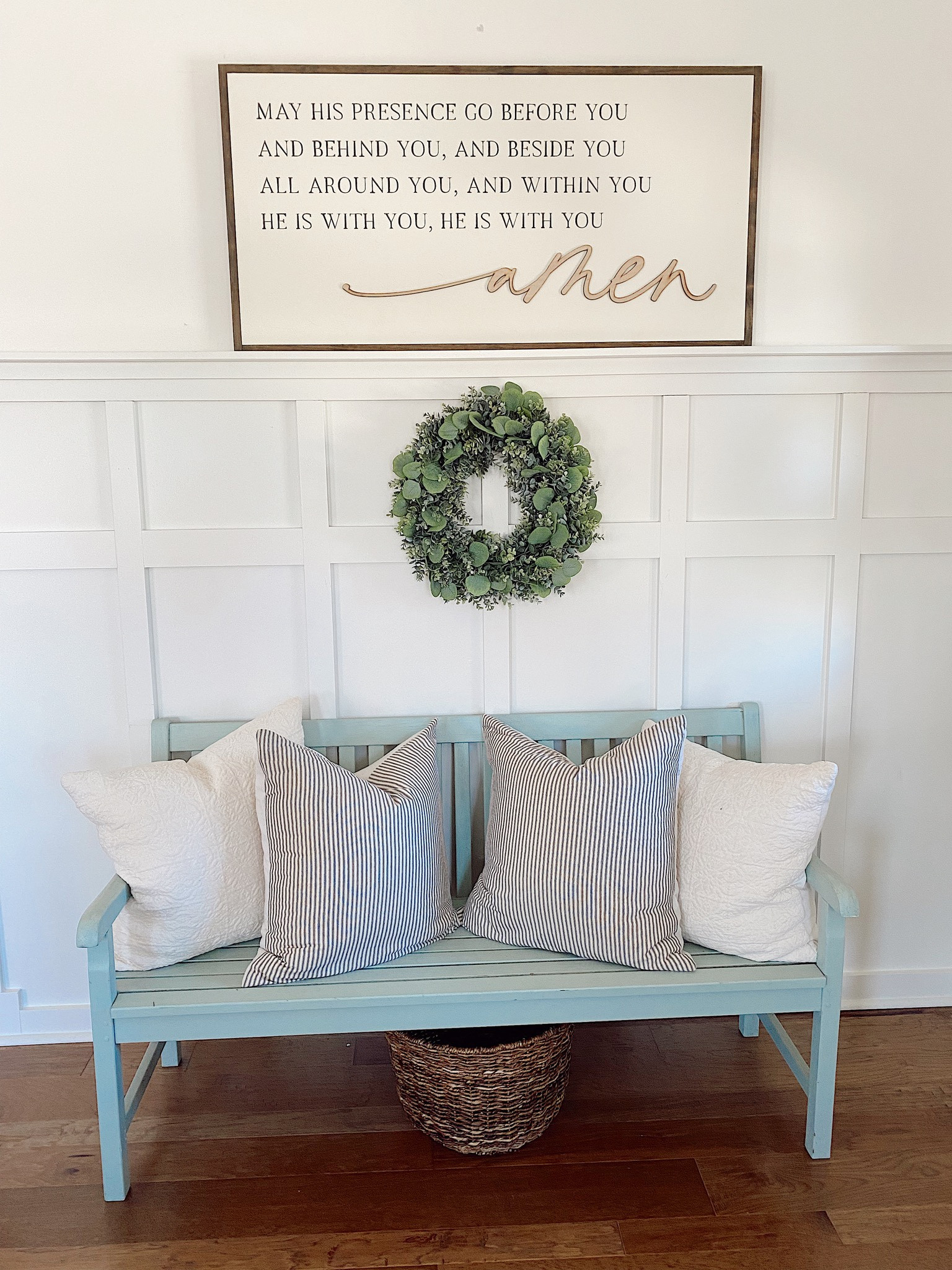 Spring entryway home decor 

#LTKstyletip #LTKSeasonal #LTKhome