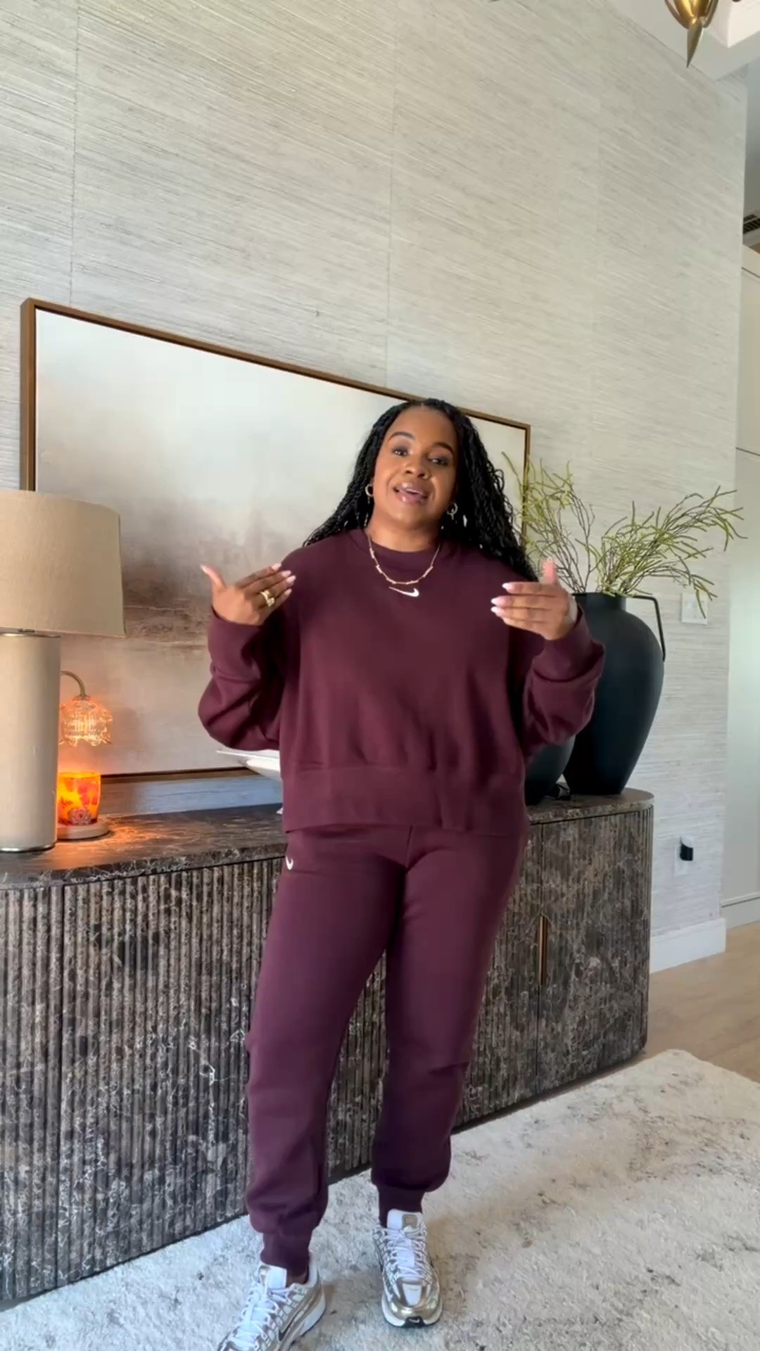 My favorite Nike set is on sale in select colors 🙌🏾 Use code BONUS20 for an extra 20% off!

#LTKSaleAlert #LTKActive #LTKMidsize