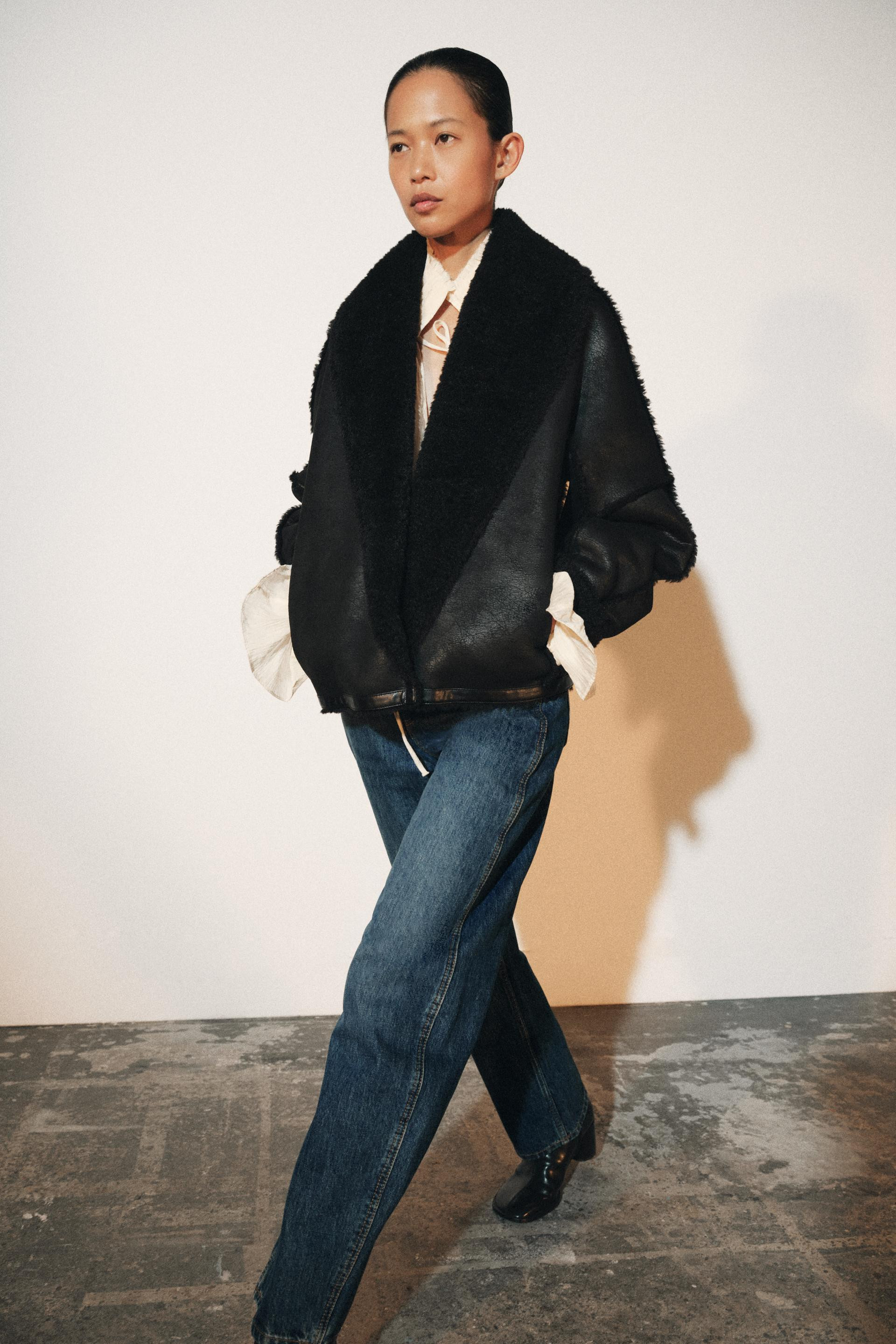 Zara - Faux Fur Collar Jacket Zw Collection - Women - Black - Women | Zara US
