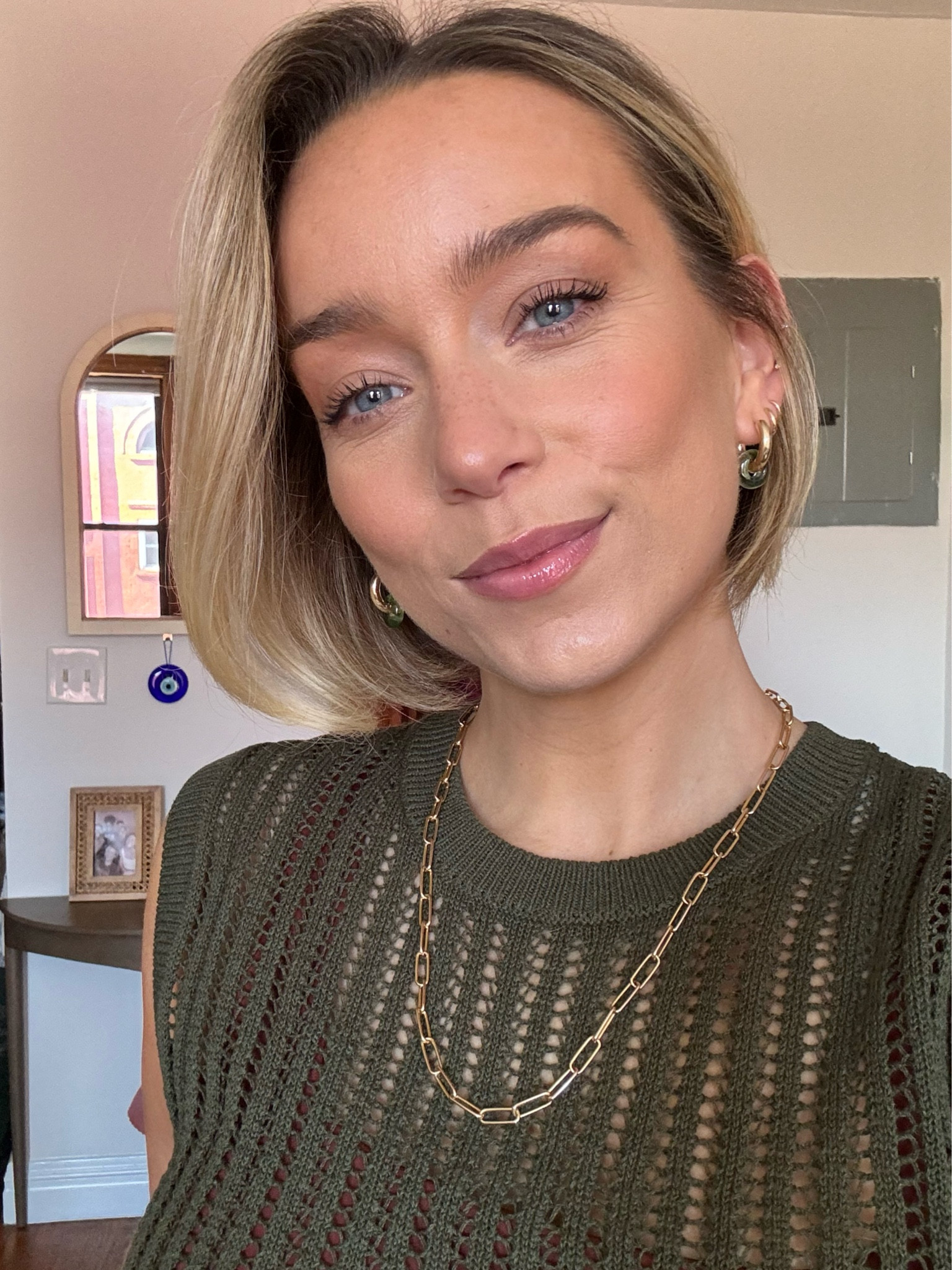 Mejuri “boyfriend bold chain” necklace. Finding a staple item like this necklace is a true gem 💎 This necklace compliments and finishes many outfits effortlessly. Gold & Silver available, long & short too!

#LTKbeauty #LTKstyletip #LTKGiftGuide