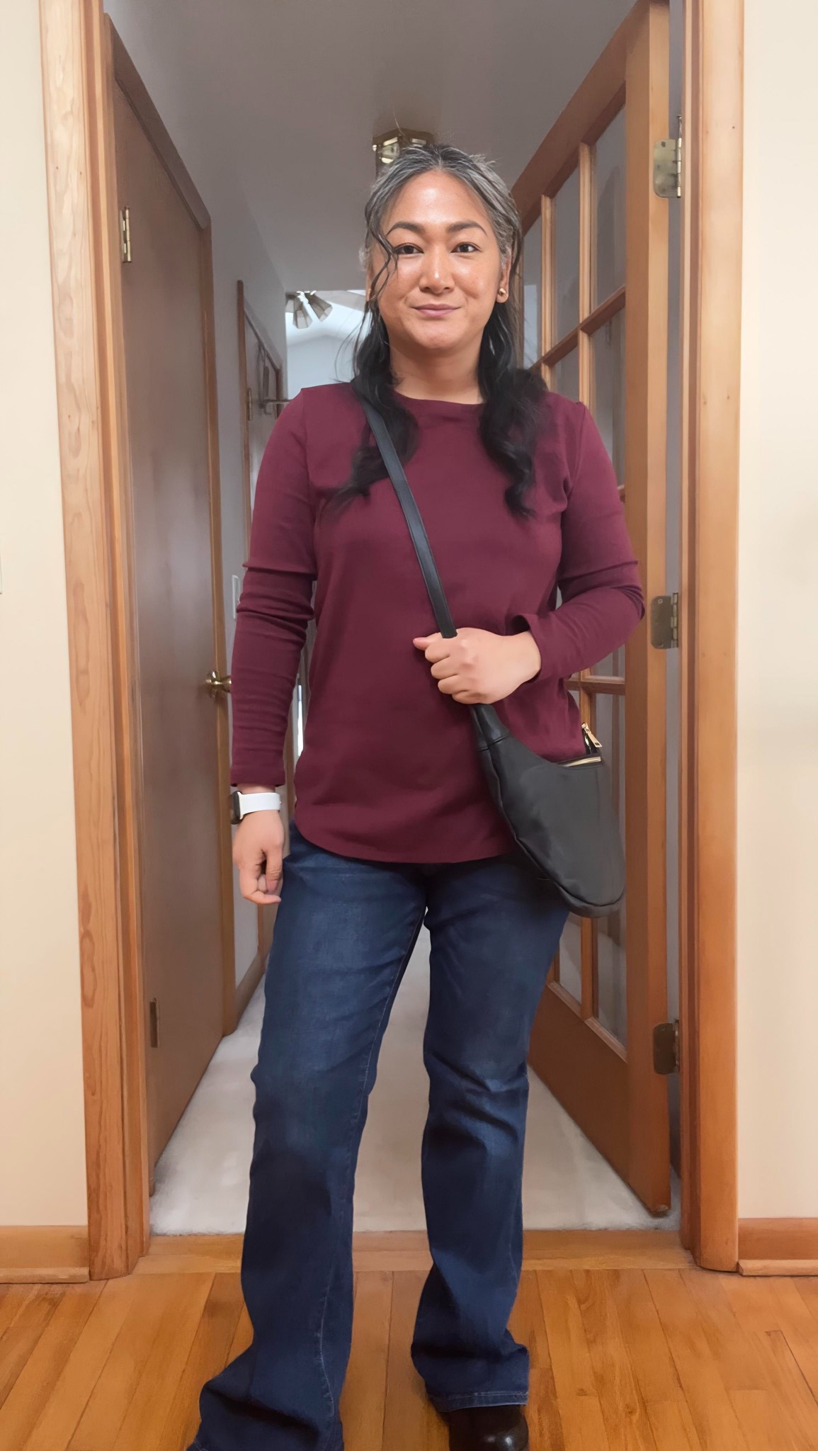 Love this long sleeve tee paired with some comfy jeans. Perfect for a casual day out! 

#LTKMidsize #LTKootd #LTKmomlife