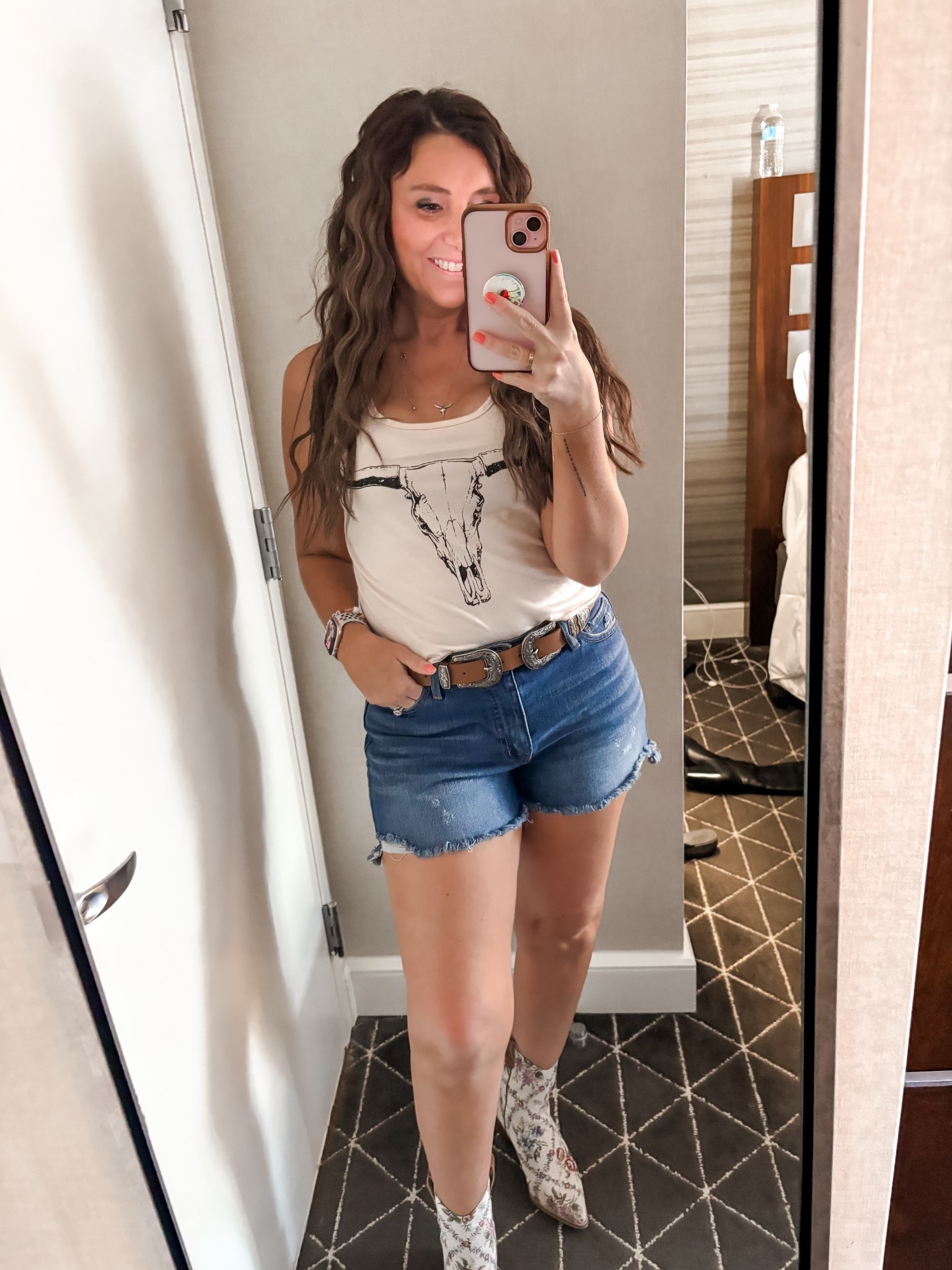 Nashville outfit 

#LTKStyleTip #LTKSummerEdit #LTKSeasonal